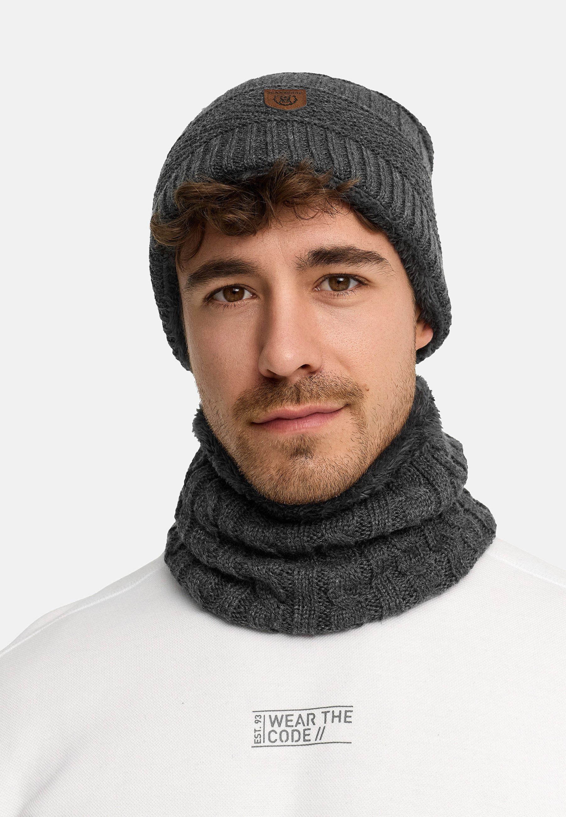 Indicode Strickmütze Herren Siracusa Strickmütze Herrenmütze Set (2-St) Set aus Mütze & Schal