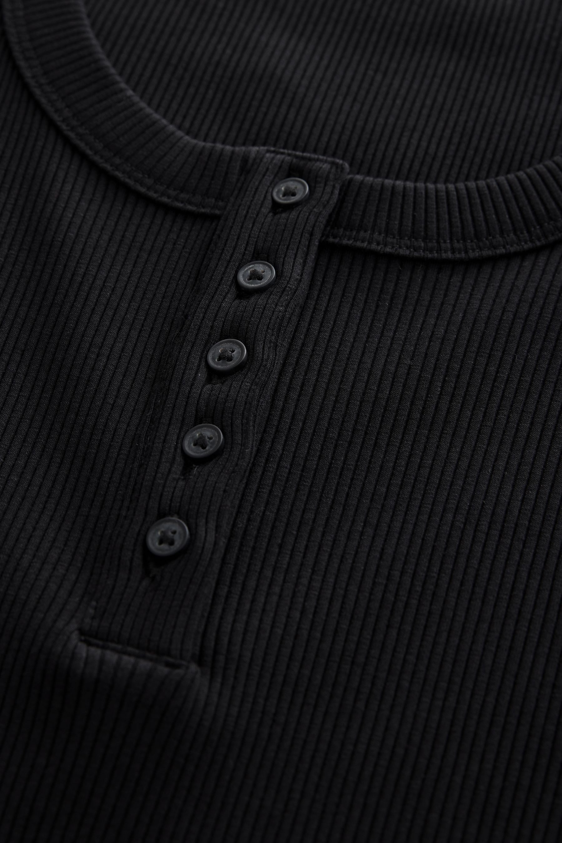 Next Henleyshirt Geripptes Henley-Kurzarmoberteil mit Knöpfen (1-tlg) günstig online kaufen