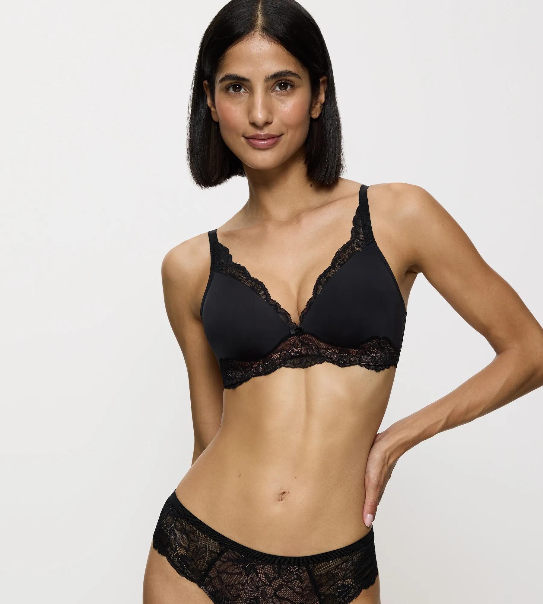 Triumph Amourette Charm Stretch-Spitze, tiefer V-Ausschnitt, weich, leichte Polsterung