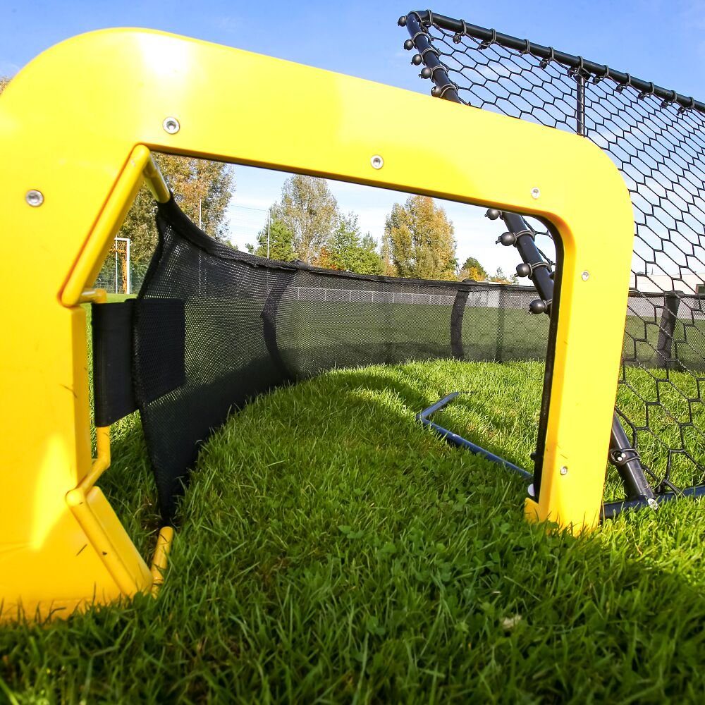 Trainingshilfe Ball-Rebounder Master Play, 2 in 1 zum Training von Balltechnik und Pässen
