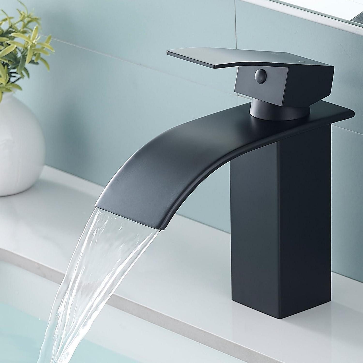 LuxusKollektion Waschtischarmatur Waschtischarmatur Wasserfall Schwarz (1-St)