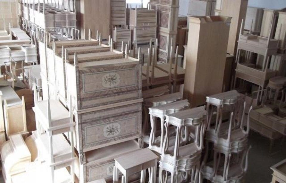 JVmoebel Couchtisch Eleganter Holz Beistelltisch aus italienischer Handwerkskunst, Made in Europa