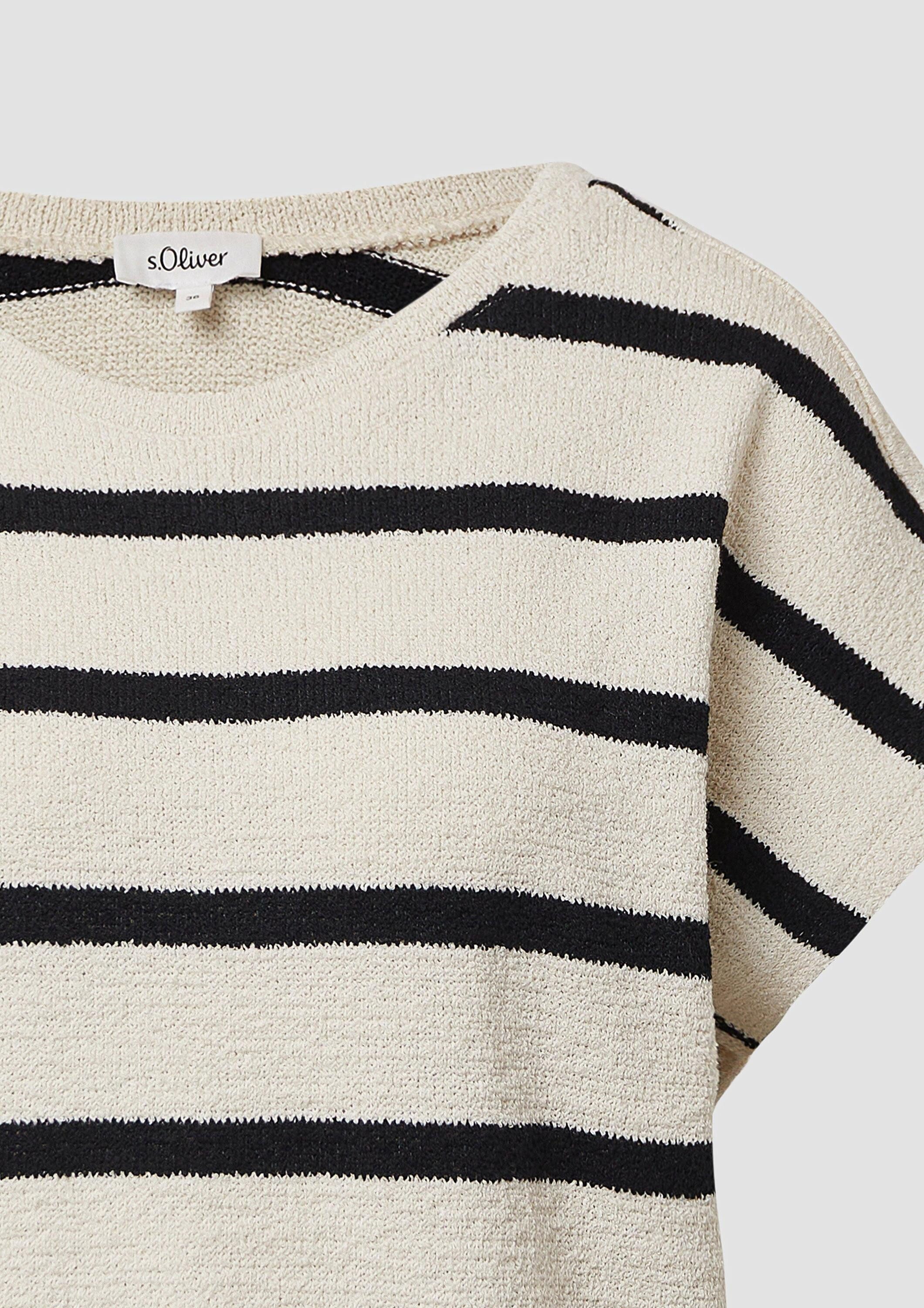 s.Oliver Sweatshirt Sweatshirt Kurzarm-Sweatshirt aus Strickjersey mit überschnittenen Schultern