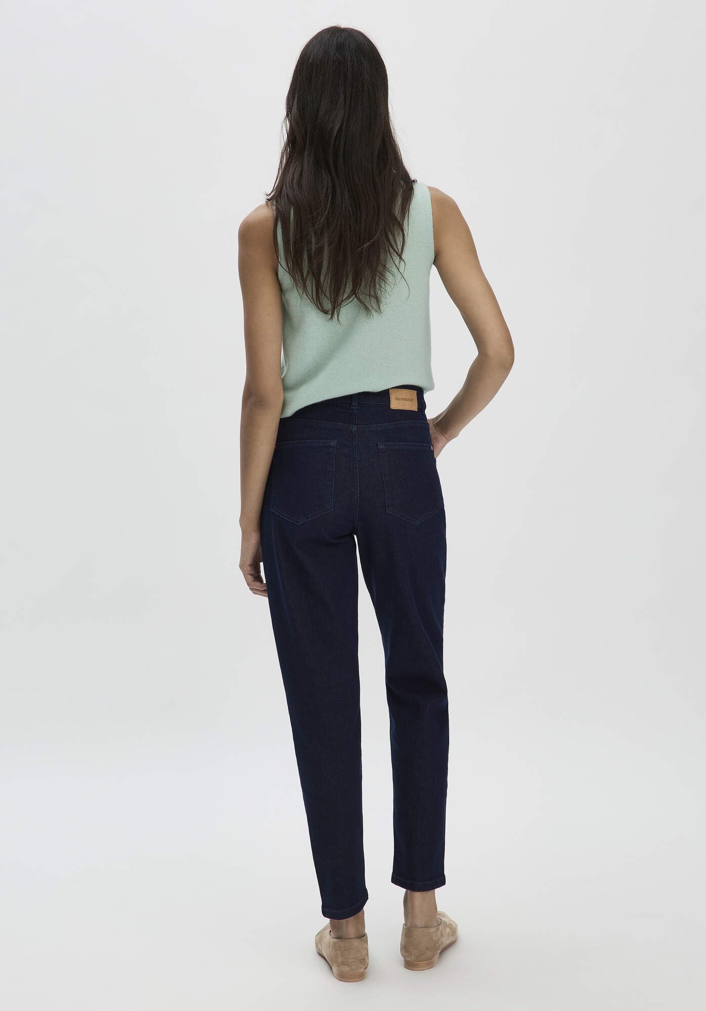 Hessnatur Bequeme Jeans BETTER RECYCLING aus wertvollem Bio-Denim (1-tlg) BETTER RECYCLING aus wertvollem Bio-Denim