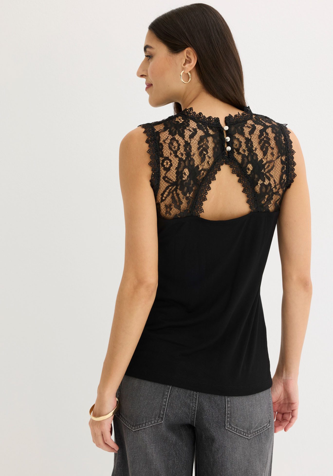 bonprix Shirttop (1-tlg) körperbetont, mit Spitzendetails, raffinierter Rückenverschluss