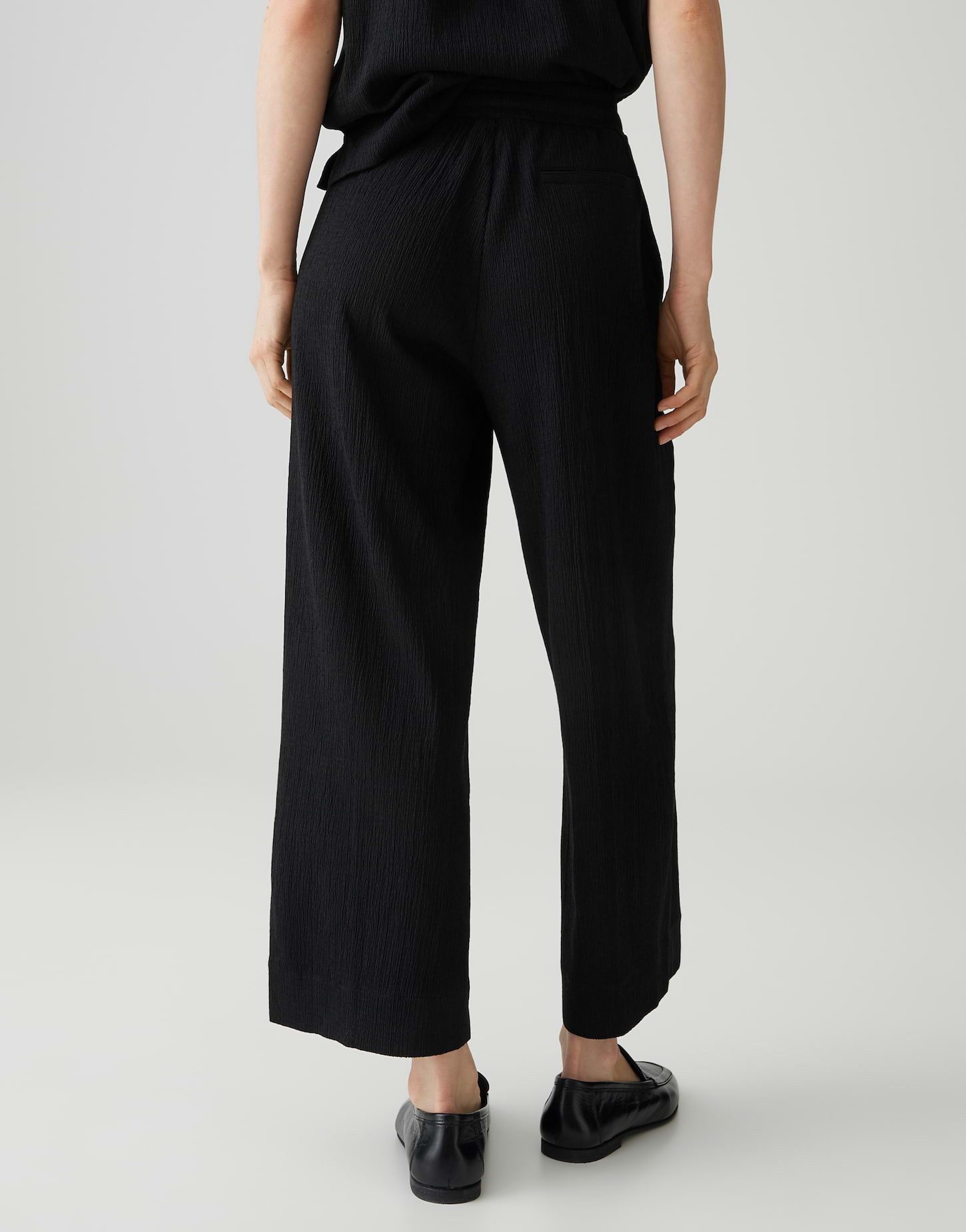 OPUS Stoffhose Meleni aus weichem Jersey mit Crinkle Effekt Mit Eingrifftaschen für praktische Alltagslooks