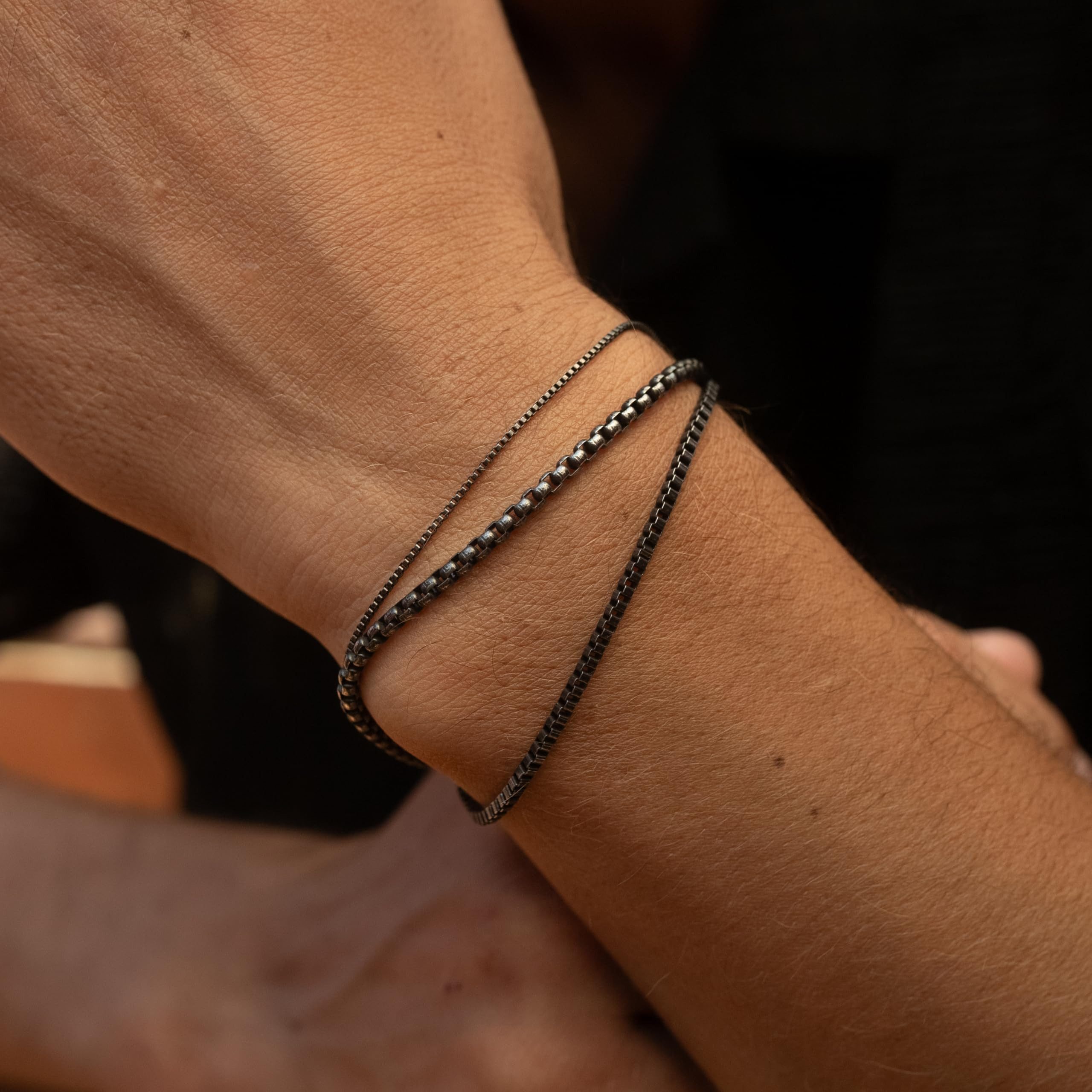Made by Nami Armkette Mehrreihiges Armband Herren Schwarz Männer Schmuck, Wasserfest 18 cm + 5 cm Länge