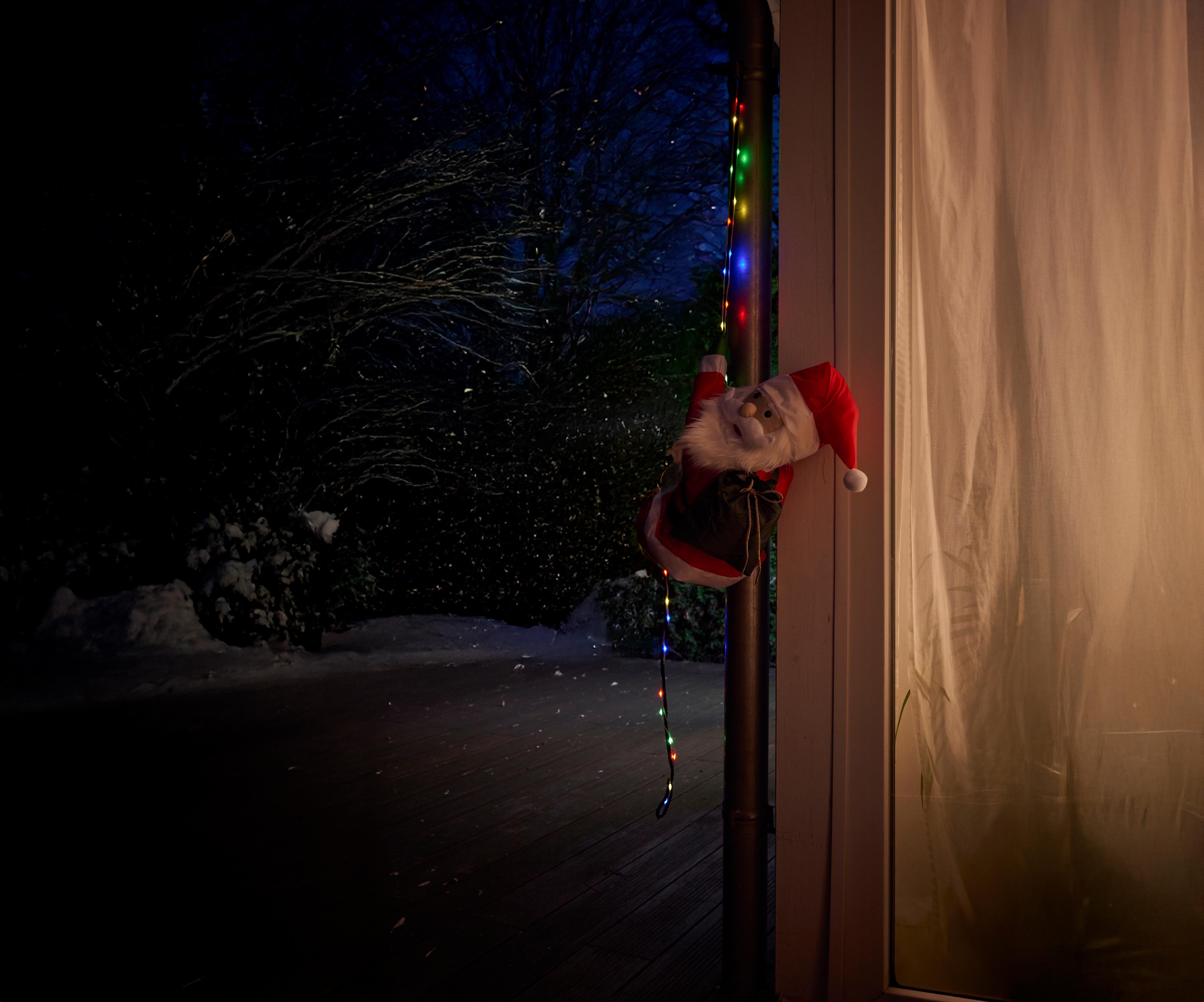 Northpoint Weihnachtsmann LED Weihnachtsfigur Santa Claus Lichterkette Außendeko