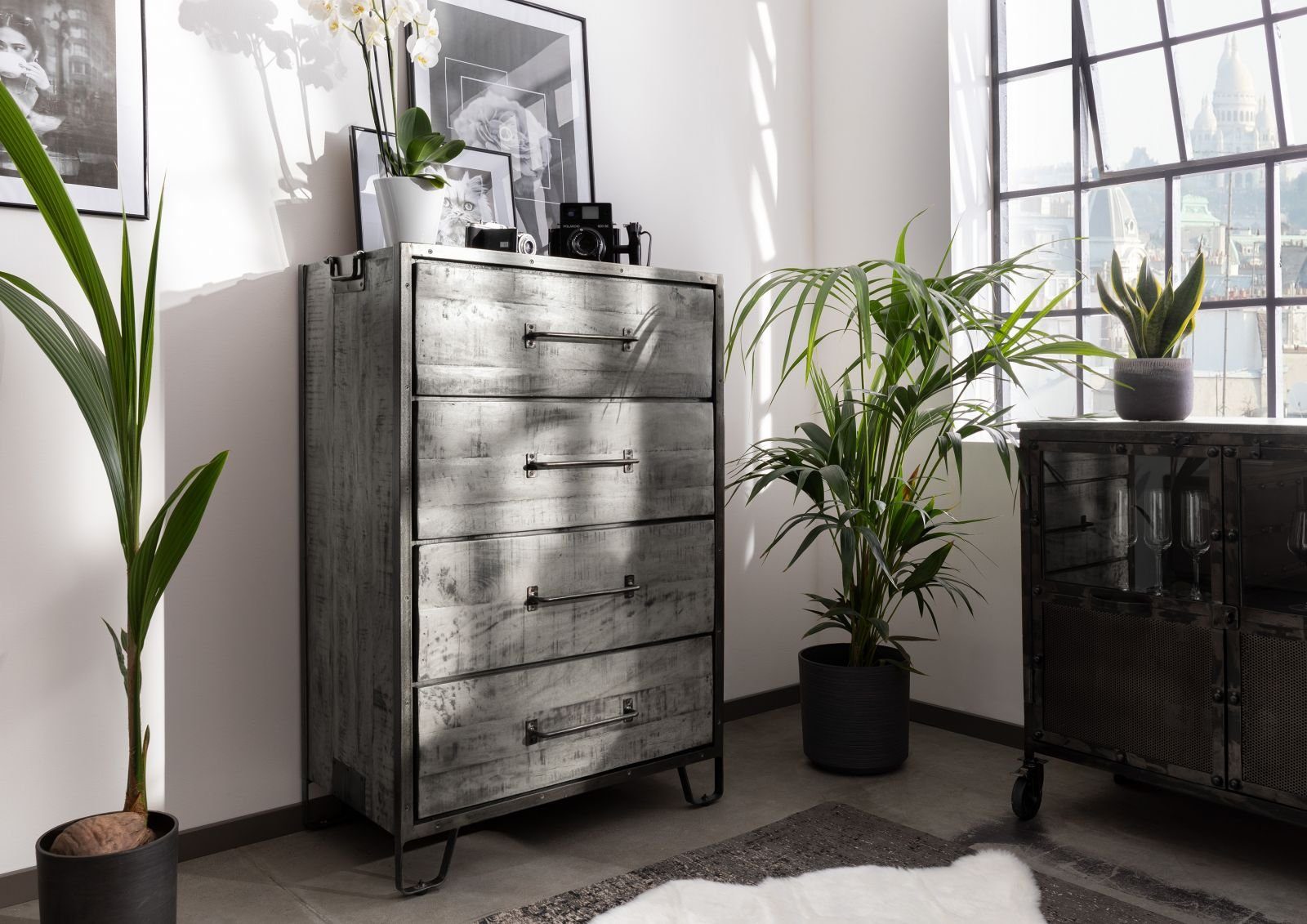 Massivmoebel24 Kommode HEAVY INDUSTRY (Massivholz), Kommode Mango 81x46x122 grau lackiert HEAVY INDUSTRY #117