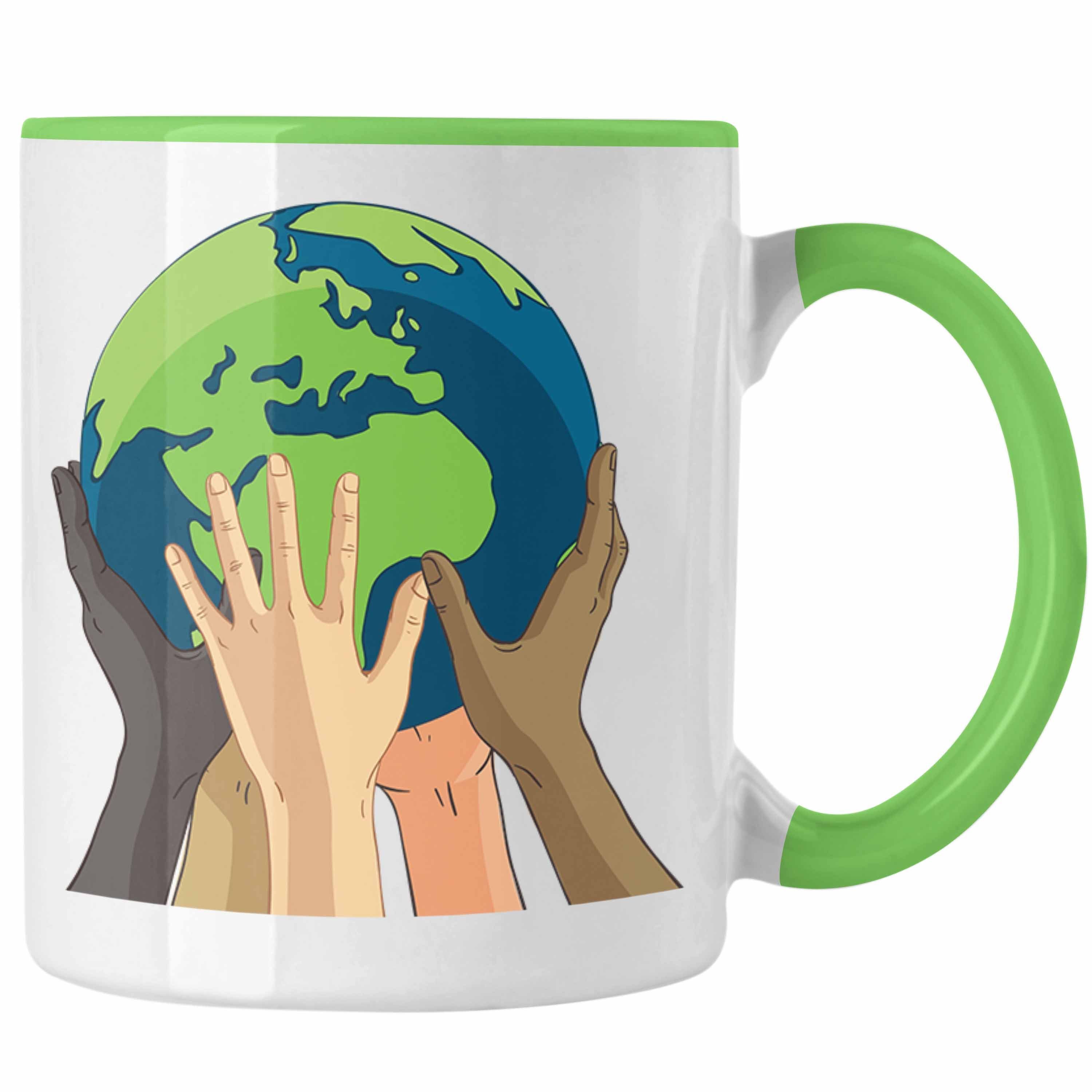 Trendation Tasse Welt Umwelt Aktivisten Tasse Geschenk Generation Retten Grün