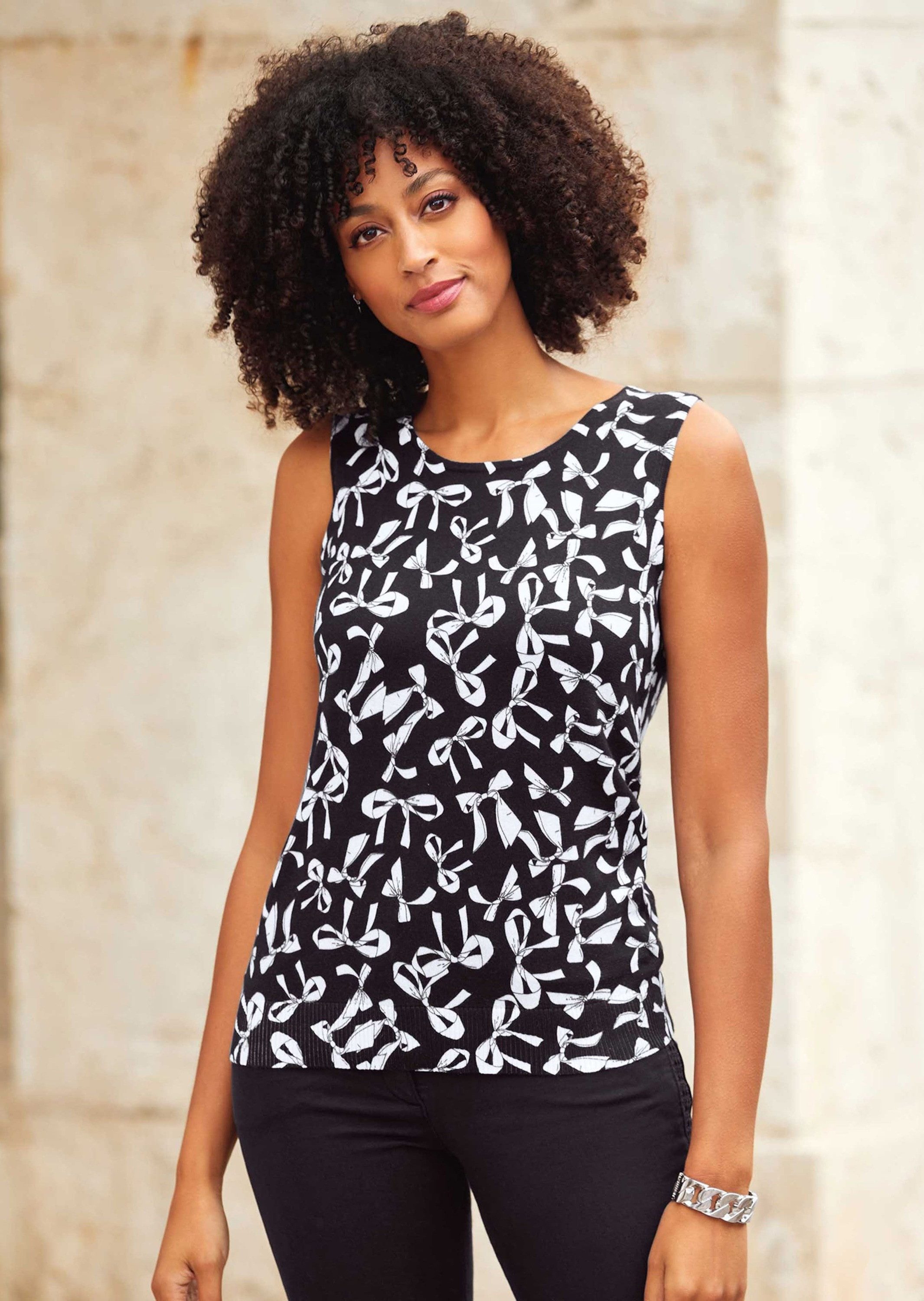 MADELEINE Strickpullover Stricktop mit Schleifen