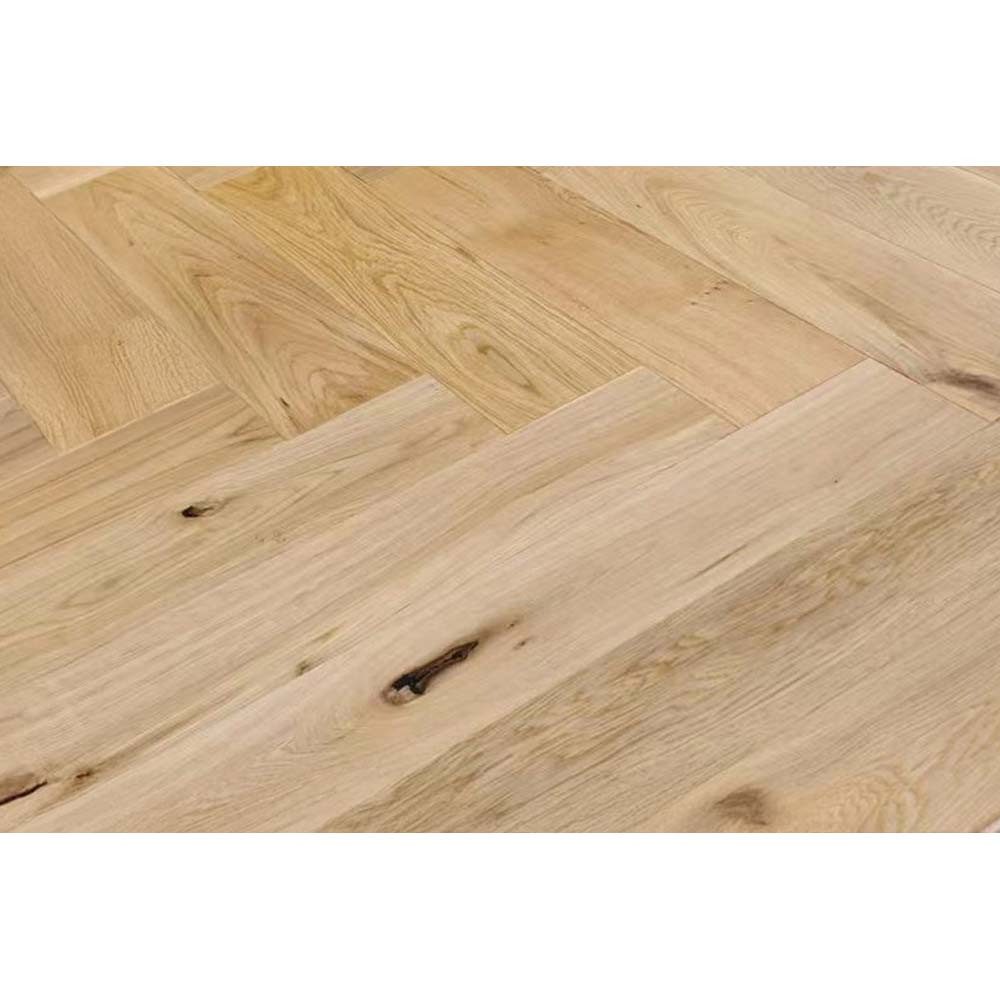 Woodstore24 Parkett Eiche Parkett, Fischgrät, gebürstet matt lackiert 14 x 125 x 600 mm