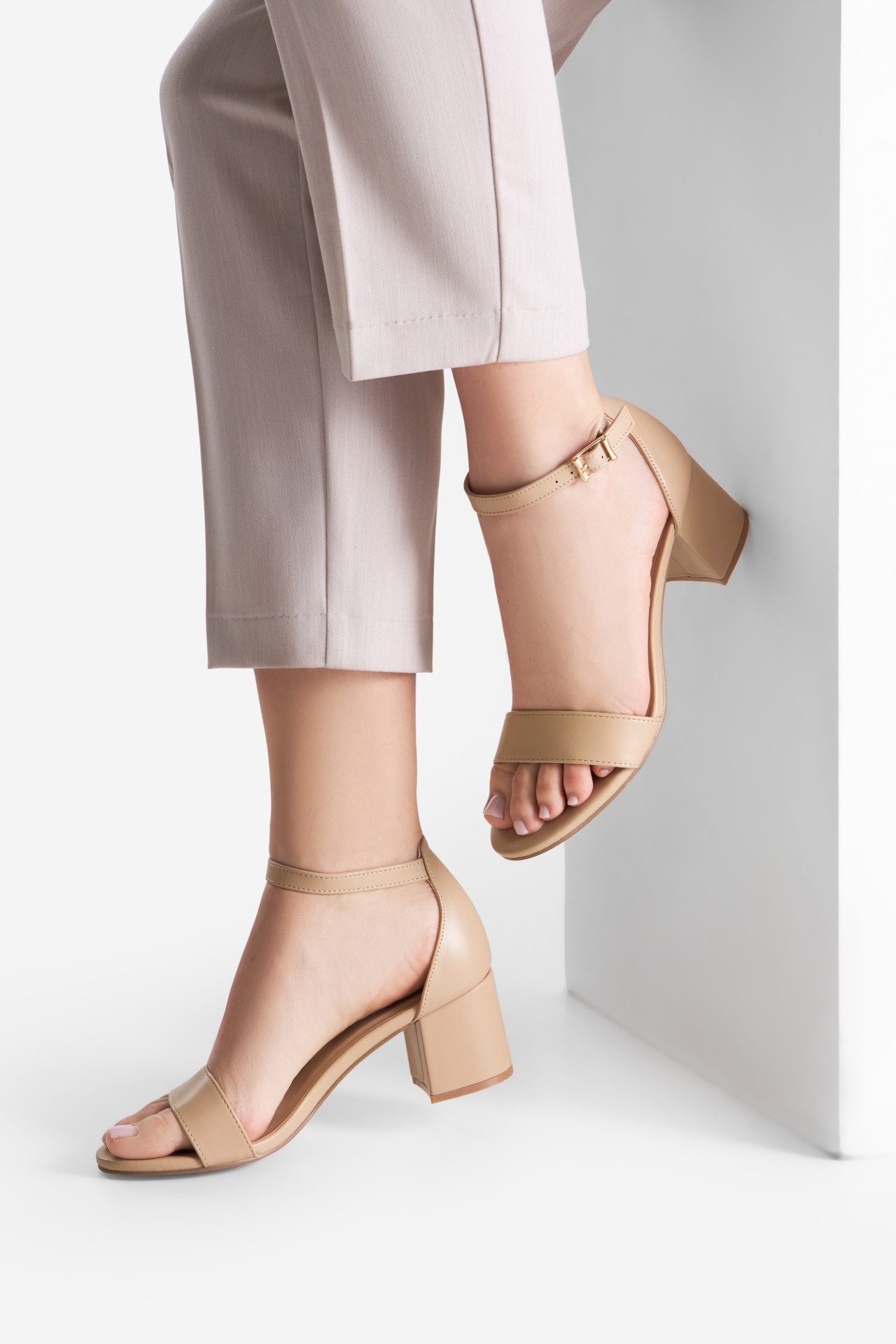 Jenny JENNY Damen Sandale 36 natur 5903698015767 Sandale günstig online kaufen