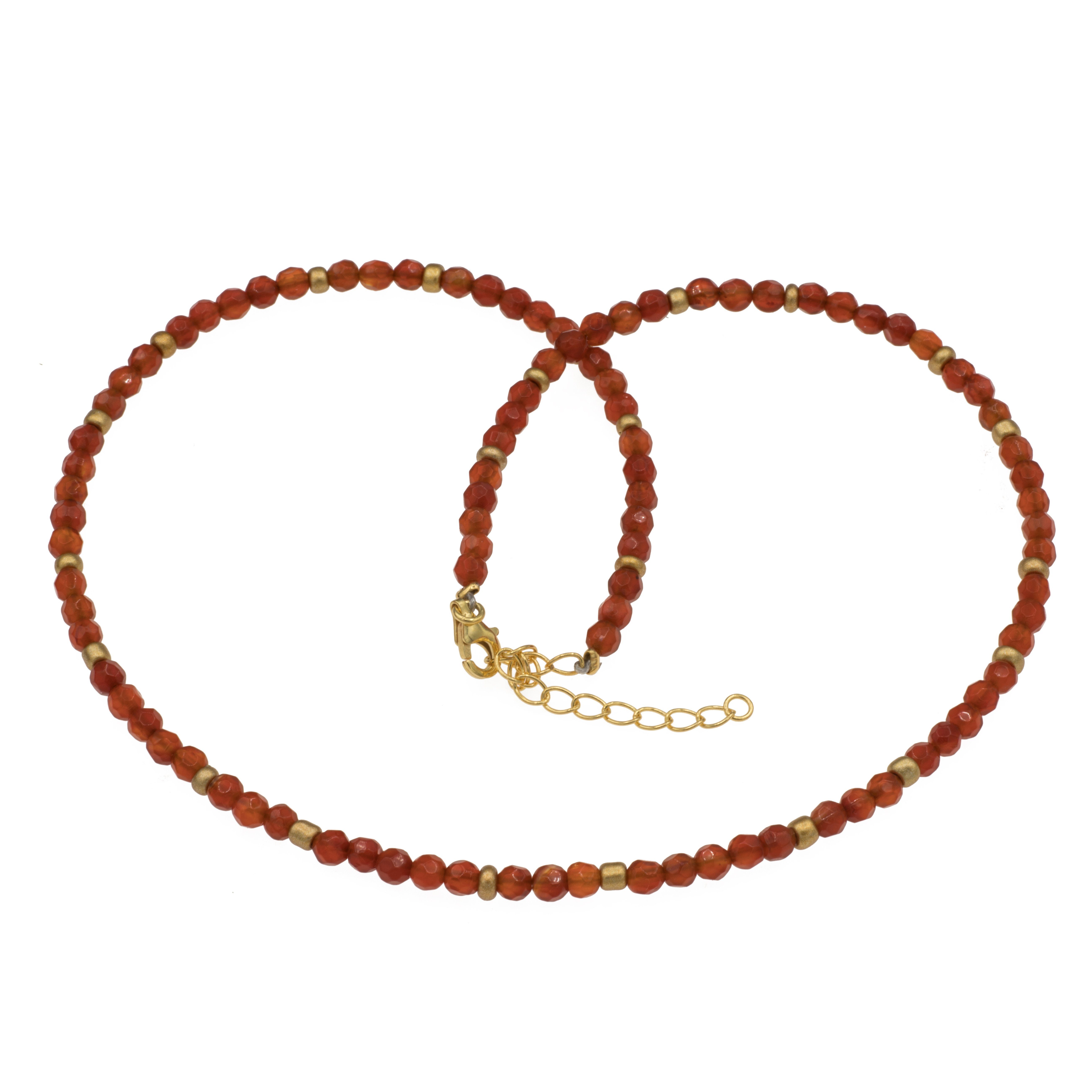 Bella Carina Perlenkette Kette mit 4 mm Karneol facettiert und kleinen Glasperlen 42 - 47 cm, mit 4 mm Karneol Perlen facettiert