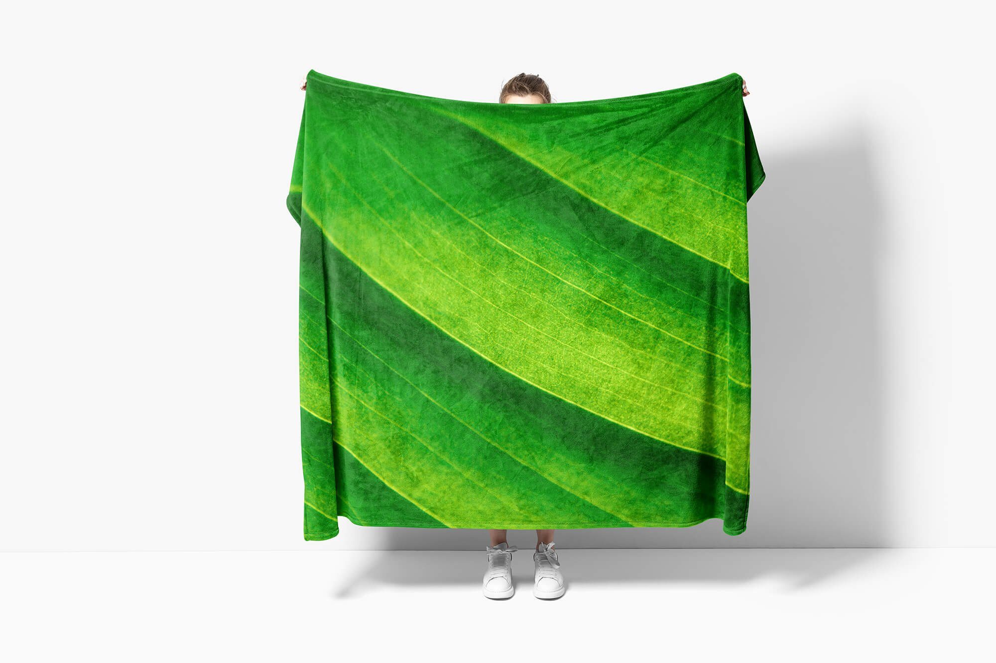 Sinus Art Handtücher Handtuch mit Baumwolle-Polyester-Mix Fotomotiv Handtuch Saunatuch Blatt Nahau, (1-St), Grünes Kuscheldecke Strandhandtuch