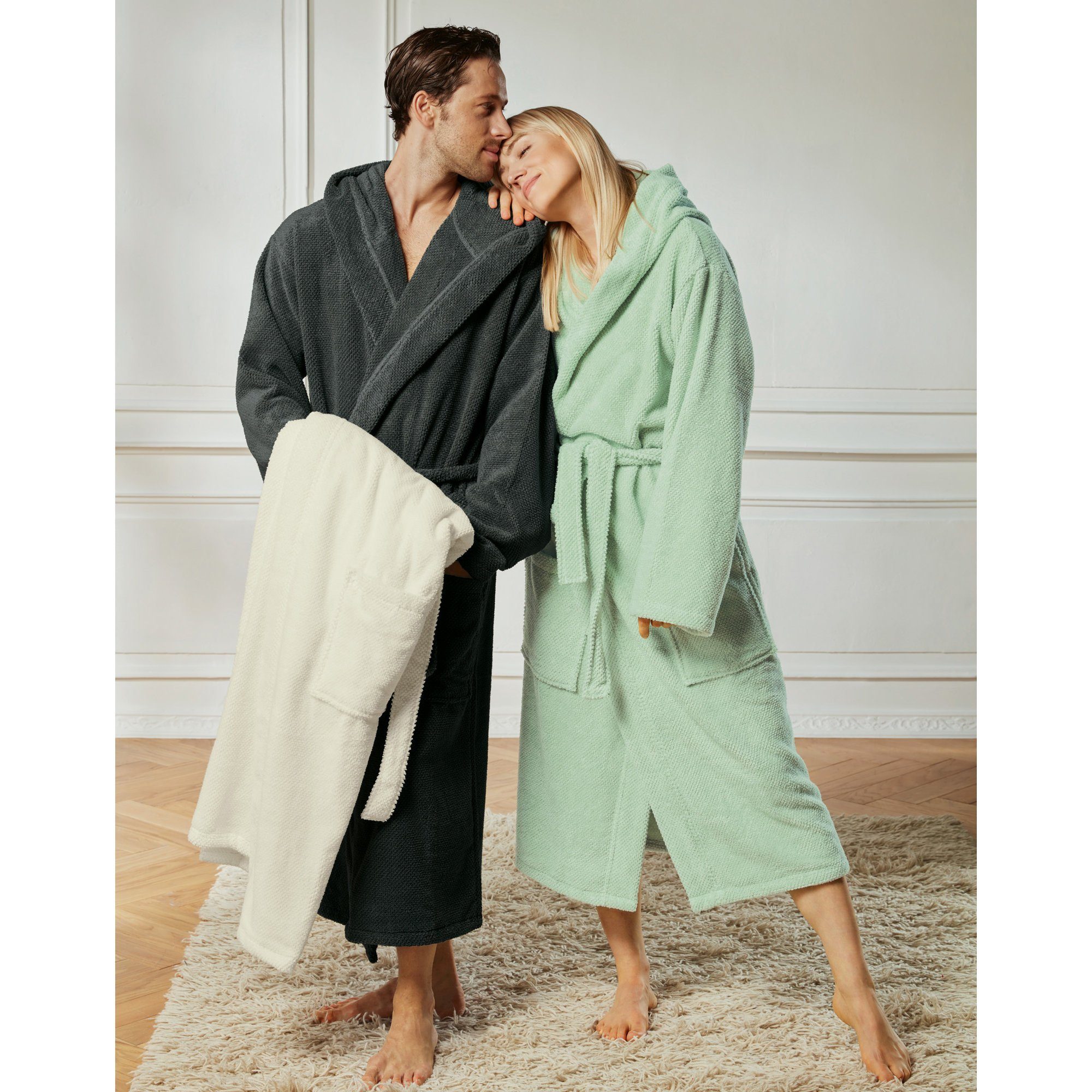 Erwin Müller Bademantel Unisex-Bademantel "Achberg" mit Kapuze, Langform, Frottier, mit Kapuze, default, Walk-Frottier Uni