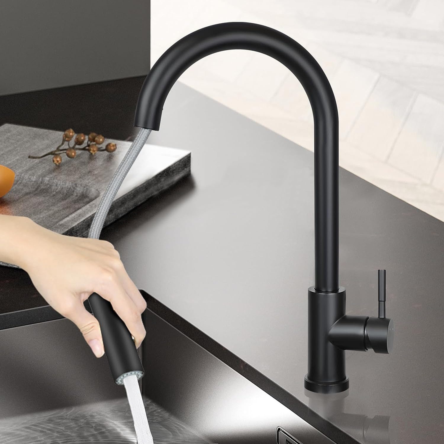 Nettlife Küchenarmatur Wasserhahn Schwarz Ausziehbar 360° Drehbar Armatur Edelstahl (Mischbatterie) mit 2 Stahlarten