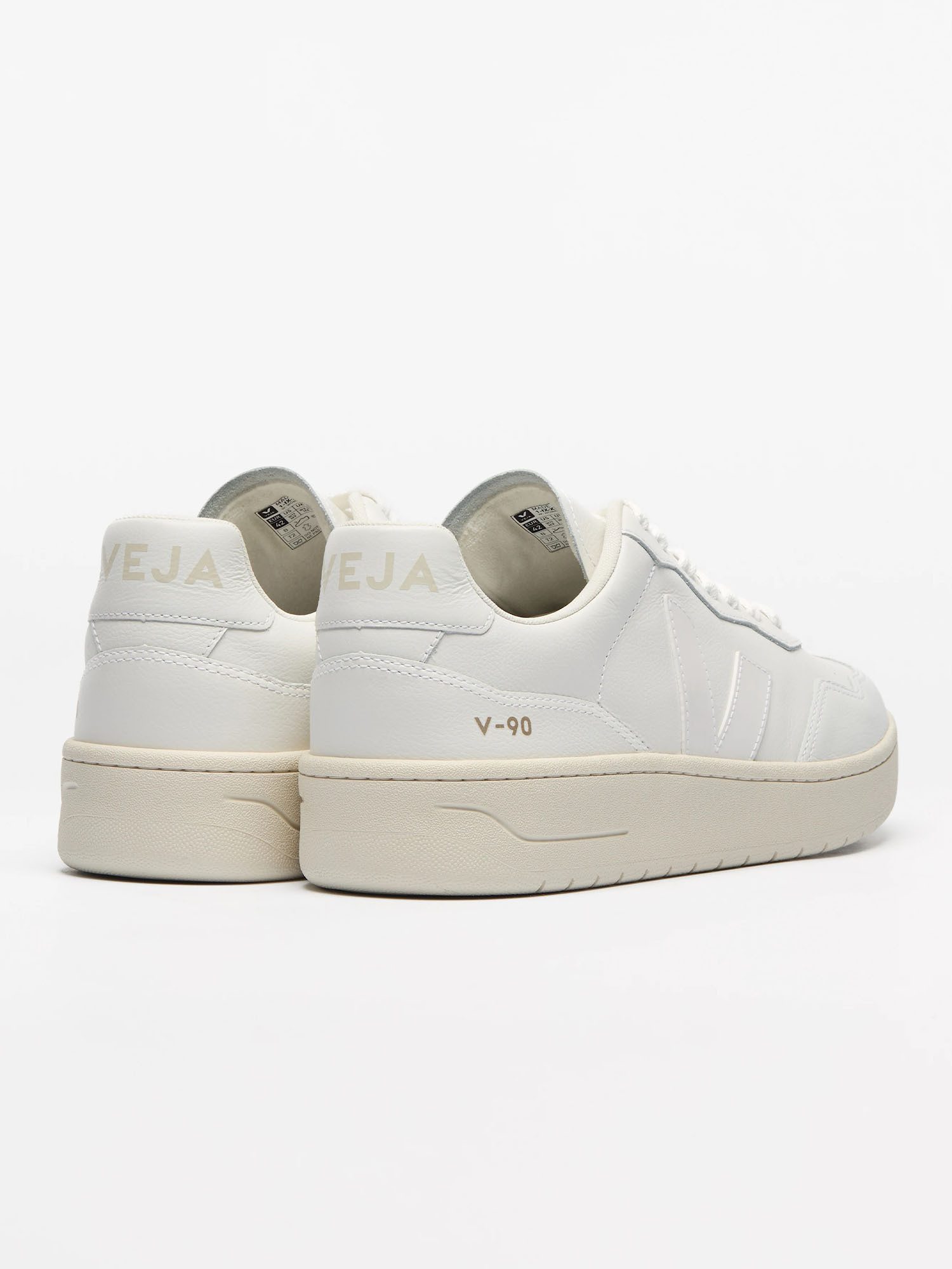 VEJA V-90 Sneaker