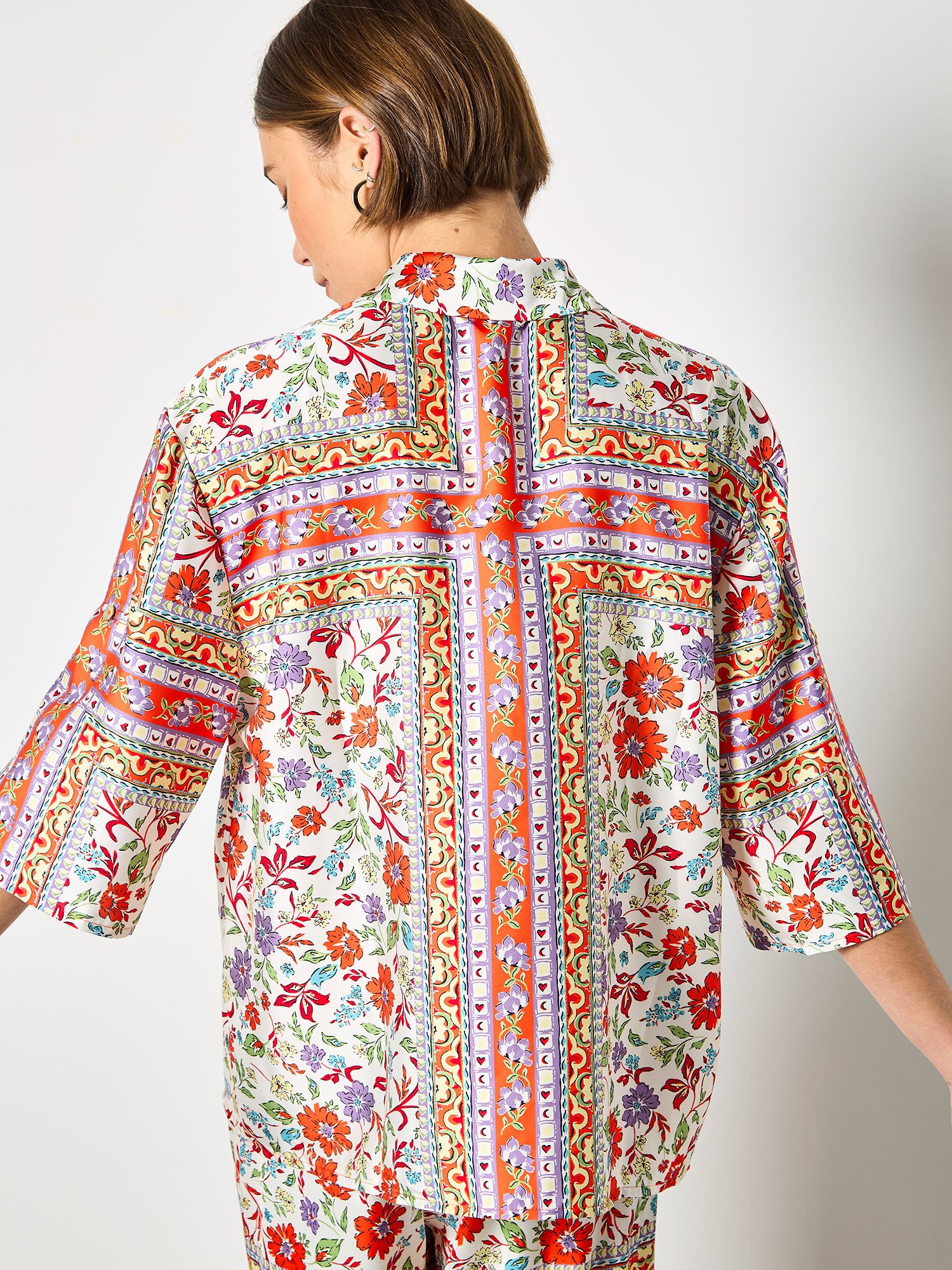 Apricot Satinbluse Satinhemd mit Blumenmuster Bedruckt