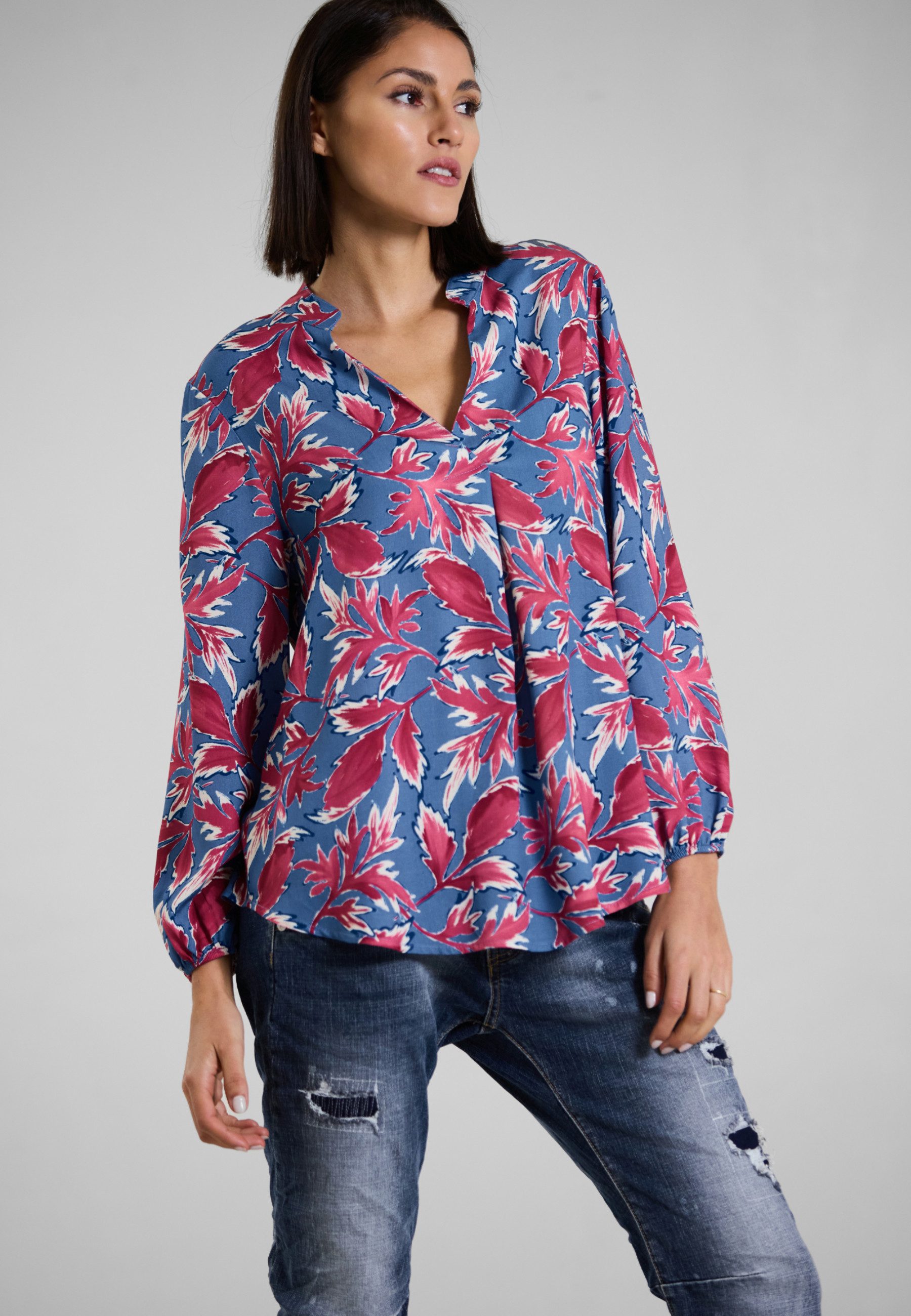 Andijamo-Fashion Schlupfbluse SHADOW BLOOM Ausdrucksstarker Print mit Blatt günstig online kaufen