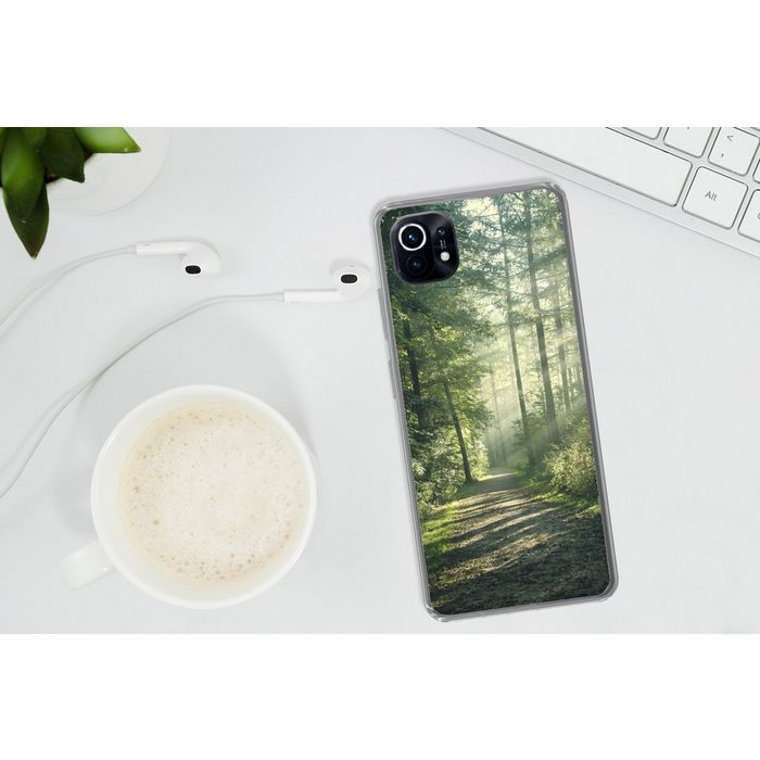 MuchoWow Handyhülle Wald - Weg - Sonne - Bäume - Grün - Natur Phone Case Handyhülle Xiaomi Mi 11 Silikon Schutzhülle
