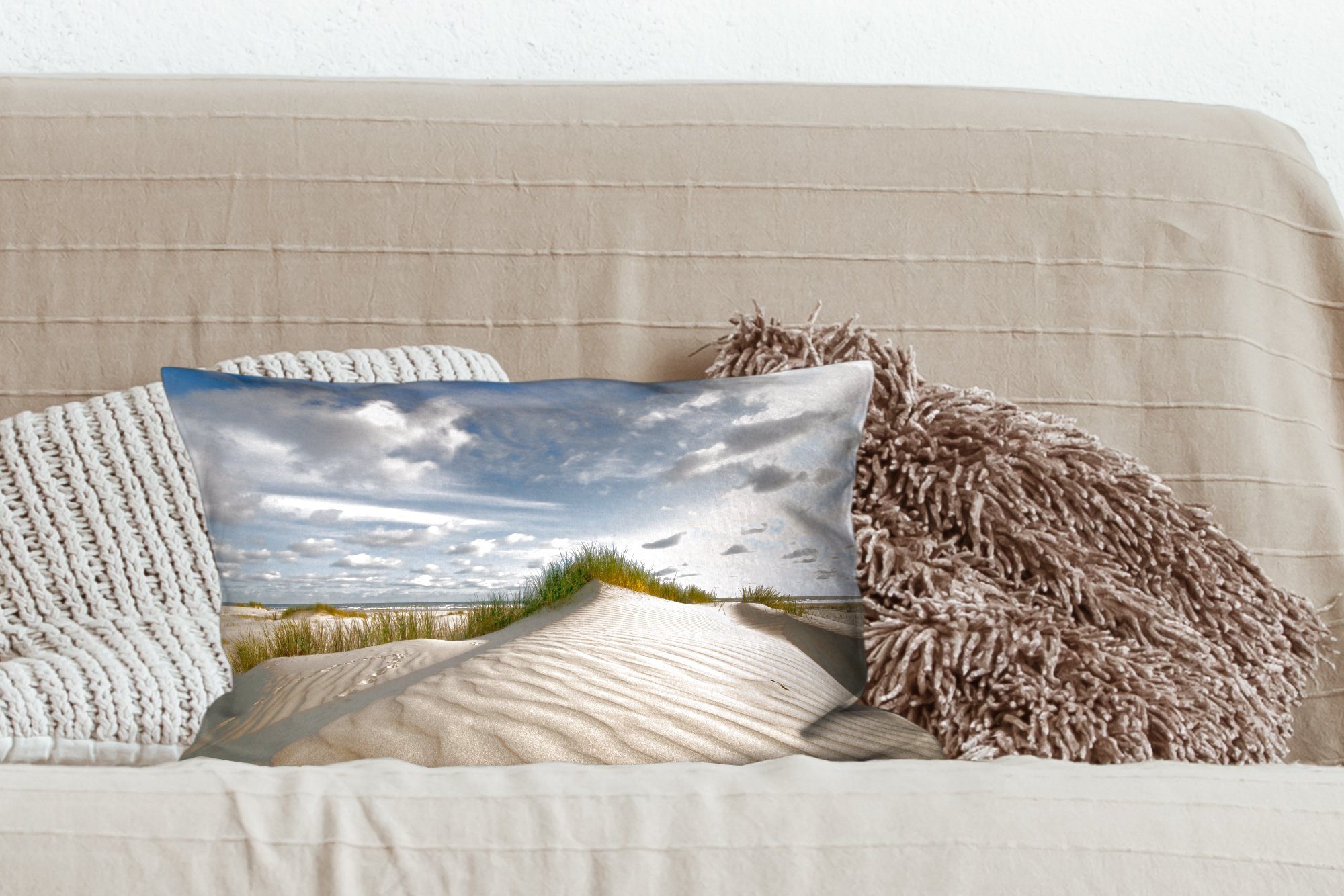 Dekoration, Zierkissen, - Schlafzimmer mit MuchoWow Dekokissen Sand Füllung, Strand Wohzimmer - Niederlande, Dekokissen