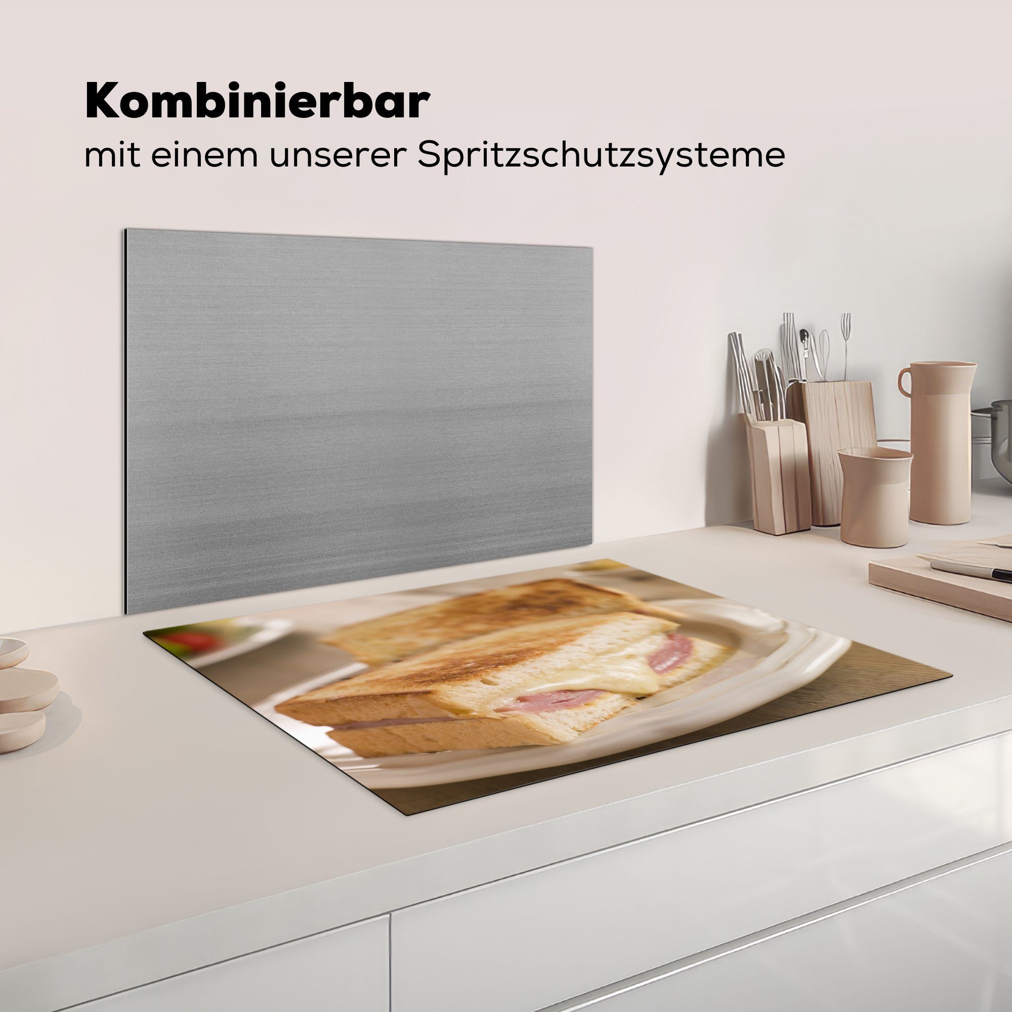 (1 Ceranfeldabdeckung MuchoWow auf Arbeitsfläche Mobile nutzbar, Schinken-Käse-Sandwich einem Herdblende-/Abdeckplatte Vinyl, weißen 70x52 tlg), Teller, cm,