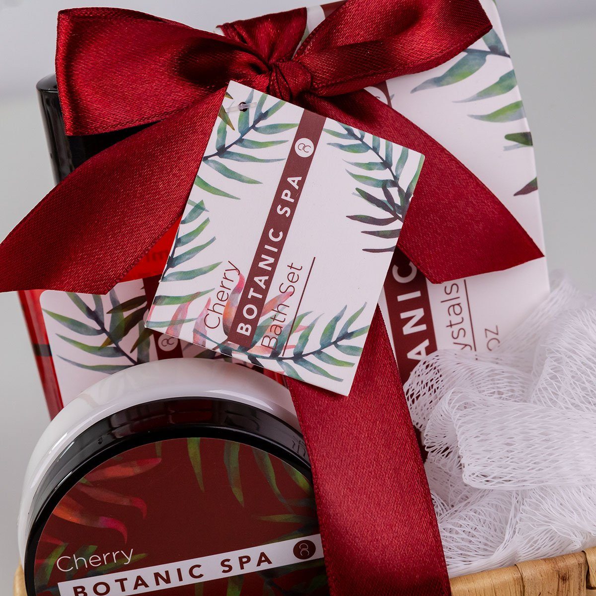ACCENTRA Pflege-Geschenkset "Cherry Spa" Geschenkset im Seegras-Körbchen mit fruchtigen Kirch-Duft, Hergestellt ohne Tierversuche