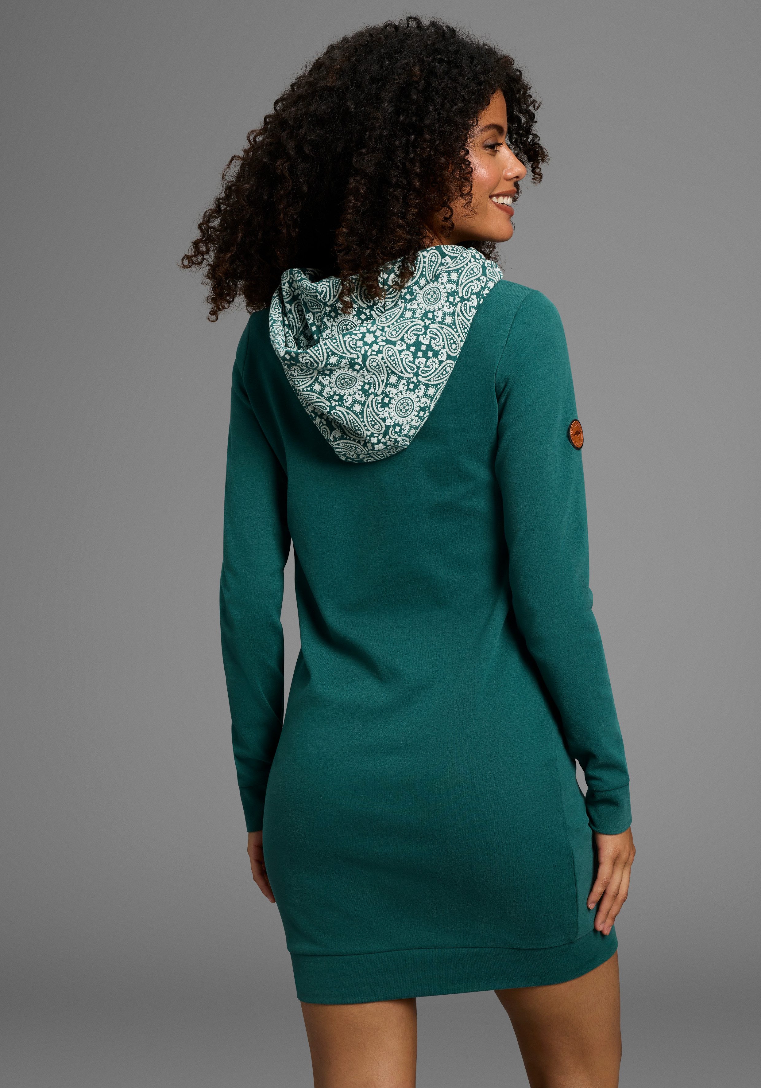 KangaROOS Sweatkleid mit Allover-Print Kapuze