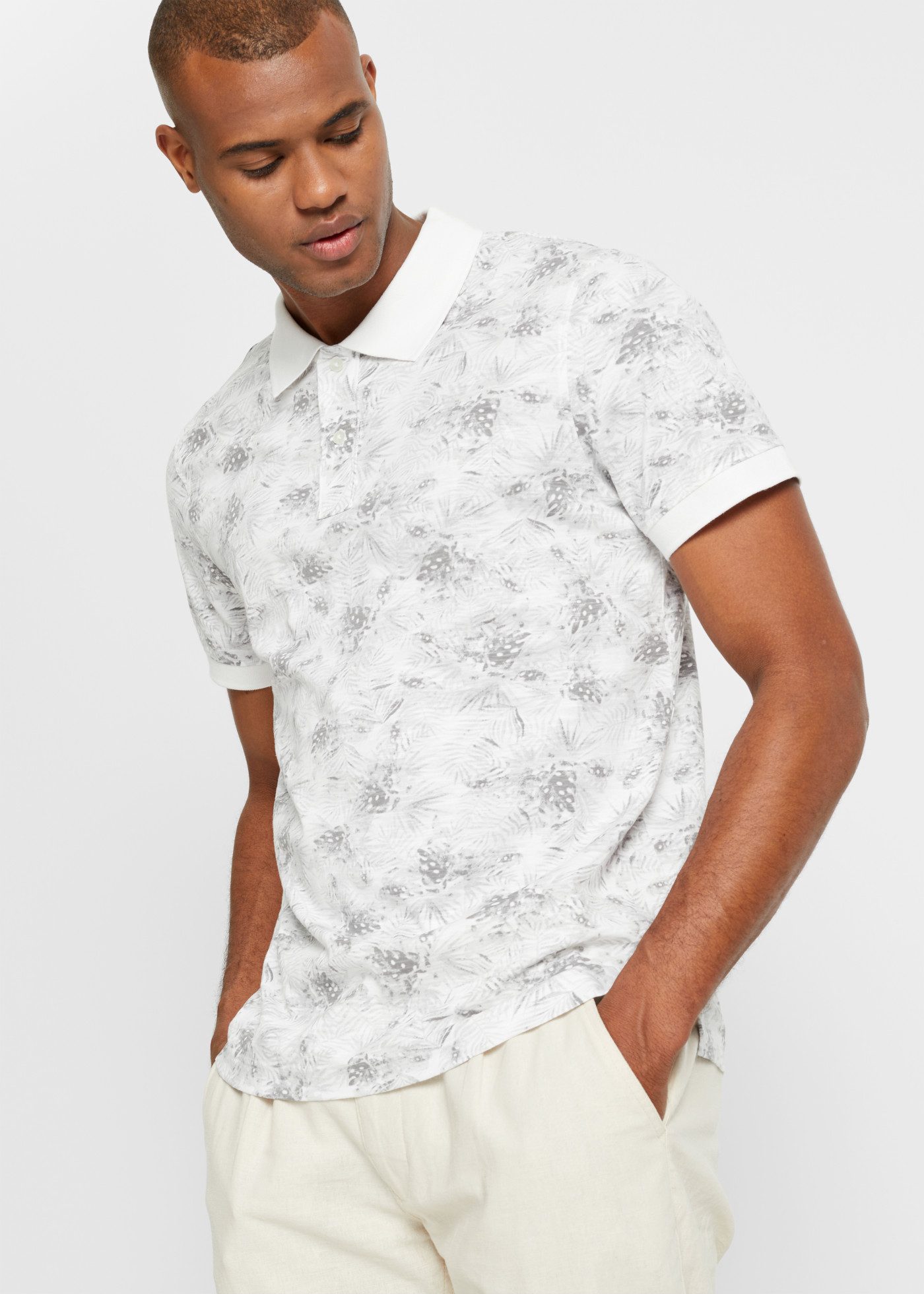 bonprix Poloshirt mit Polokragen, Kurzarm-Design, aus Baumwolle, Regular Fit
