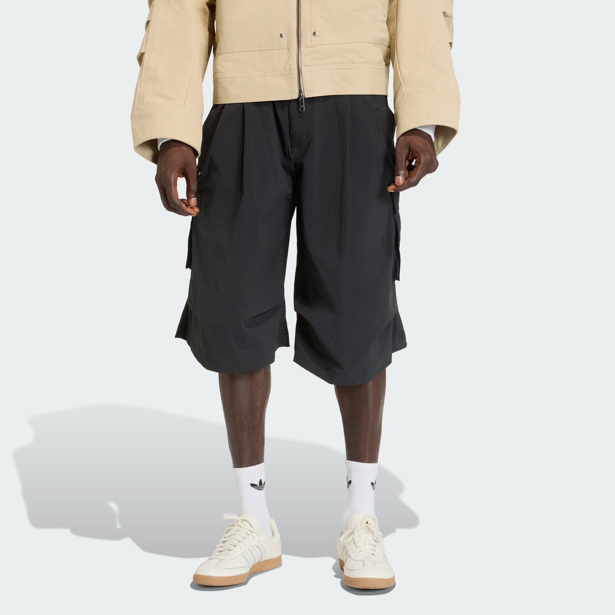 adidas Originals Sweatshorts PREMIUM ESSENTIALS UTILITY LONG SHORTS (1-tlg)
