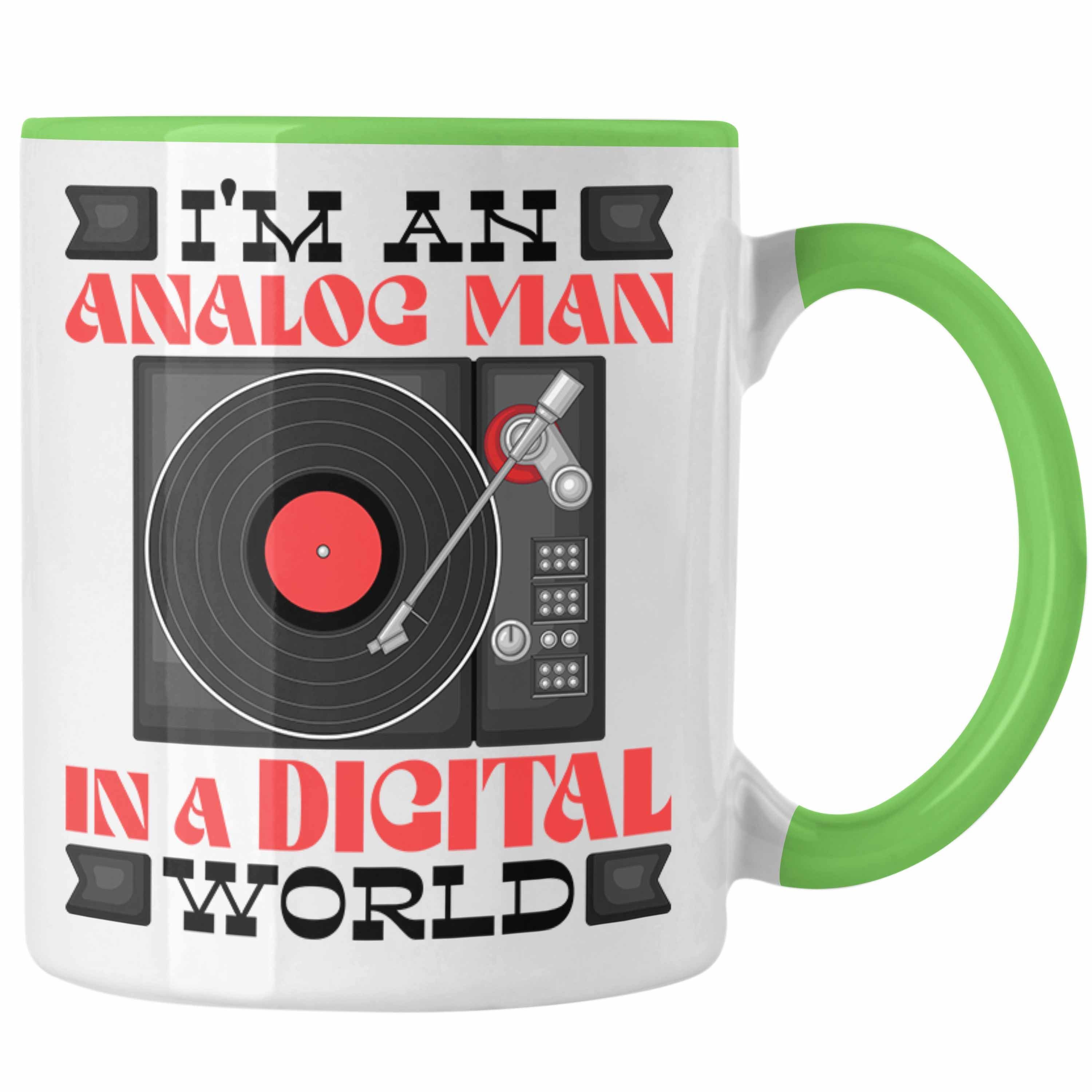 Trendation Tasse Lustige Tasse "I'm an Analog Man in a Digital World" Geschenkidee für Grün | Teetassen