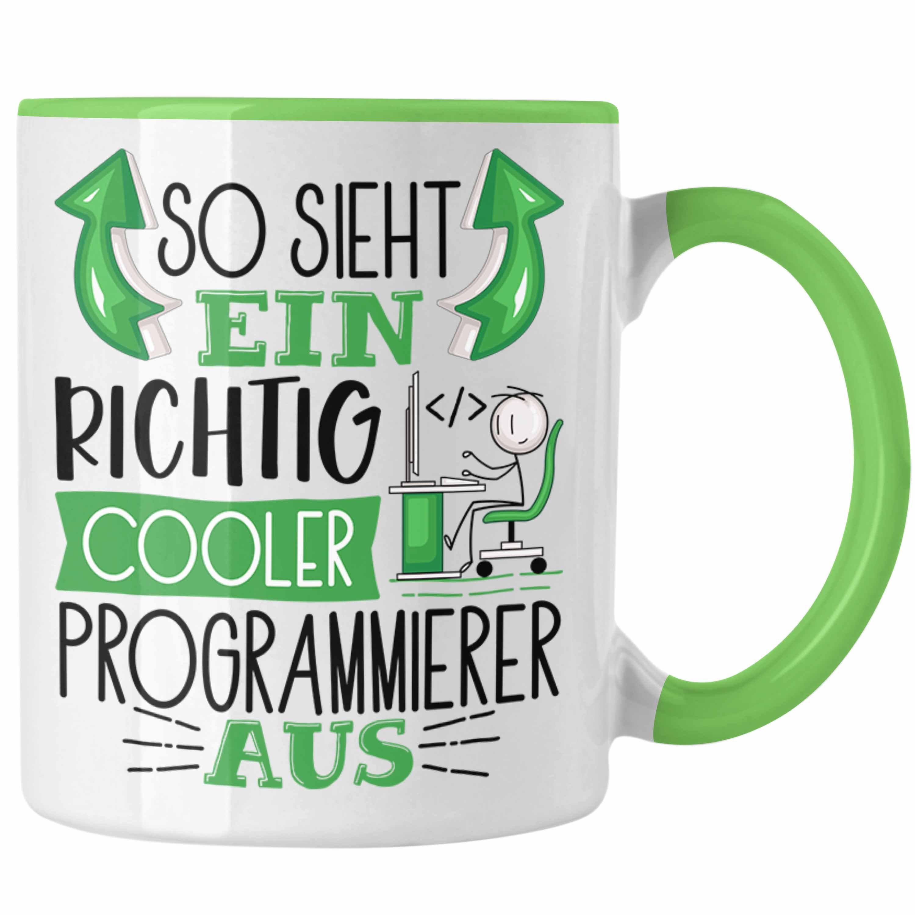 Trendation Tasse Programmierer Tasse Geschenk So Sieht Ein RIchtig Cooler Programmierer Grün