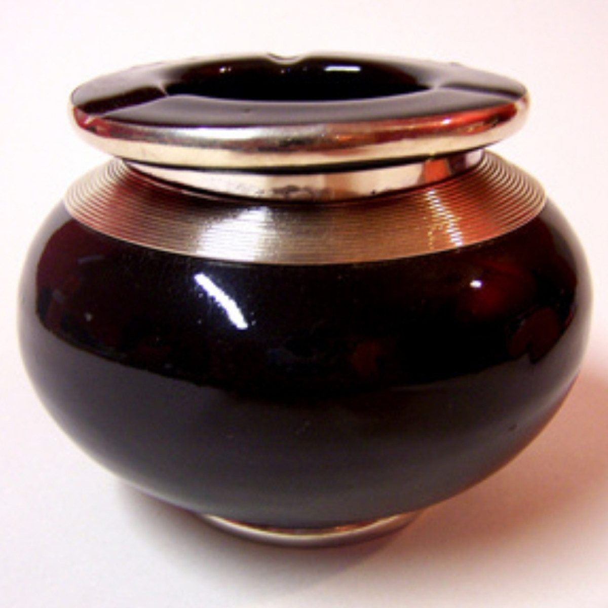 Marrakesch Orient & Mediterran Interior Aschenbecher Marokkanischer Aschenbecher Cariba Deko aus Keramik in Schwarz 11 cm, Handarbeit