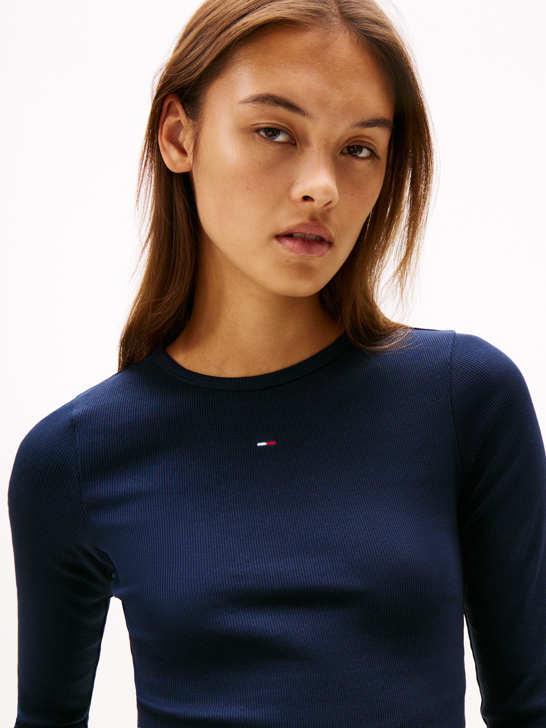 Tommy Jeans Langarmshirt TJW 2PACK SLIM ESSENTIAL RIB LS (Packung, 2-tlg., 2er-Pack) in Rippoptik, mit Logostickerei