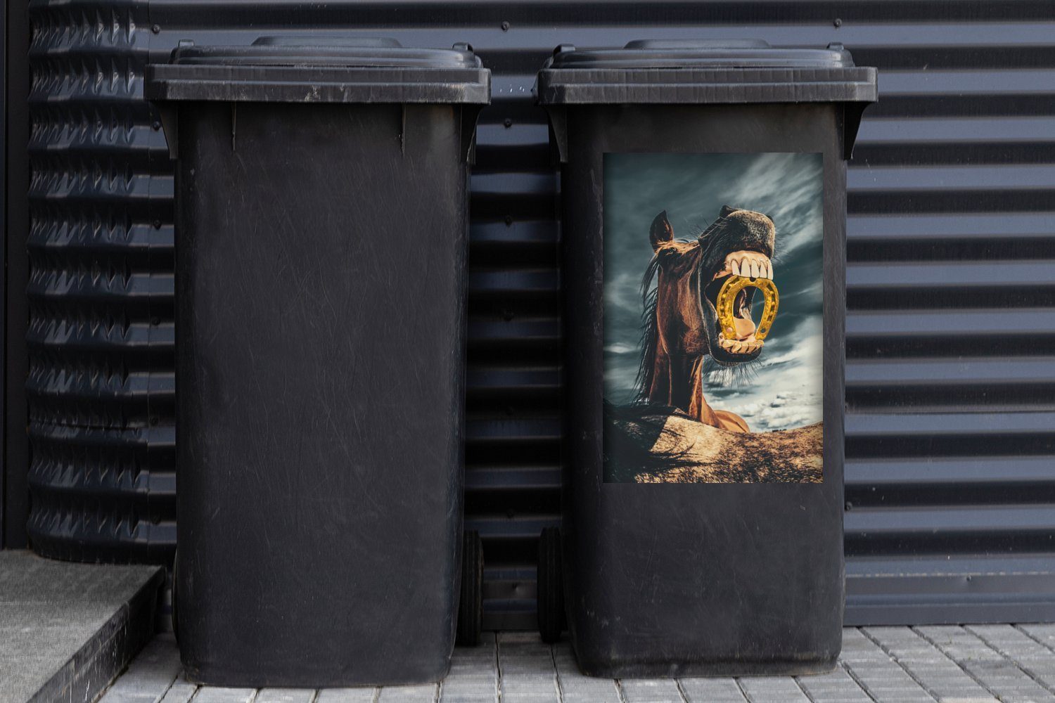 Mülltonne, Mädchen Mädchen Kinder - - Pferd - Sticker, Abfalbehälter (1 - Mülleimer-aufkleber, Wandsticker Gold Hufeisen St), - MuchoWow Container,