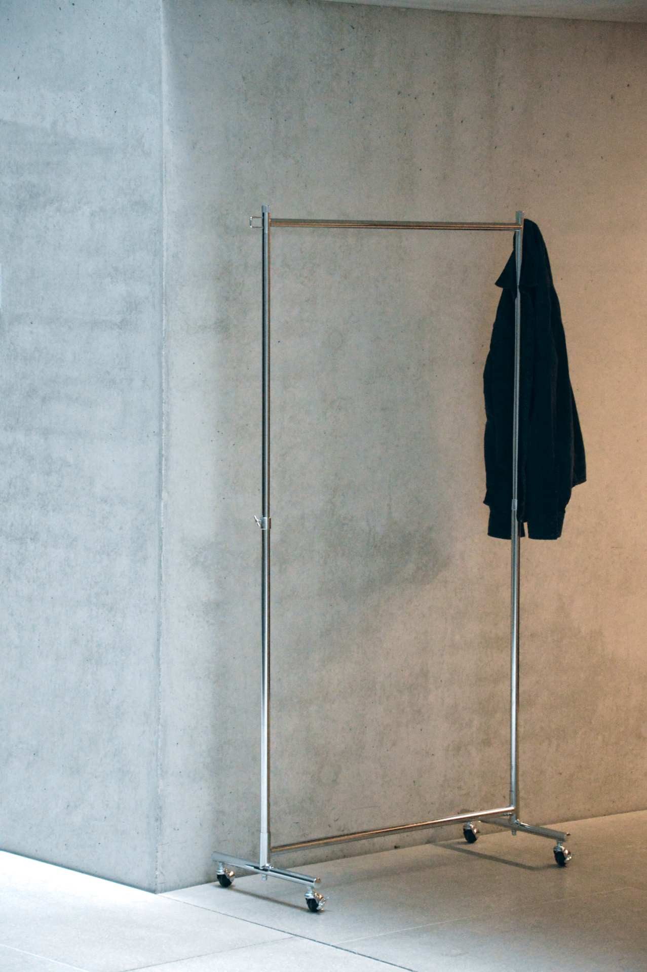 jankurtz Garderobe Boston aus Metall, Silber, Höhenverstellbar von 108 bis 184 cm