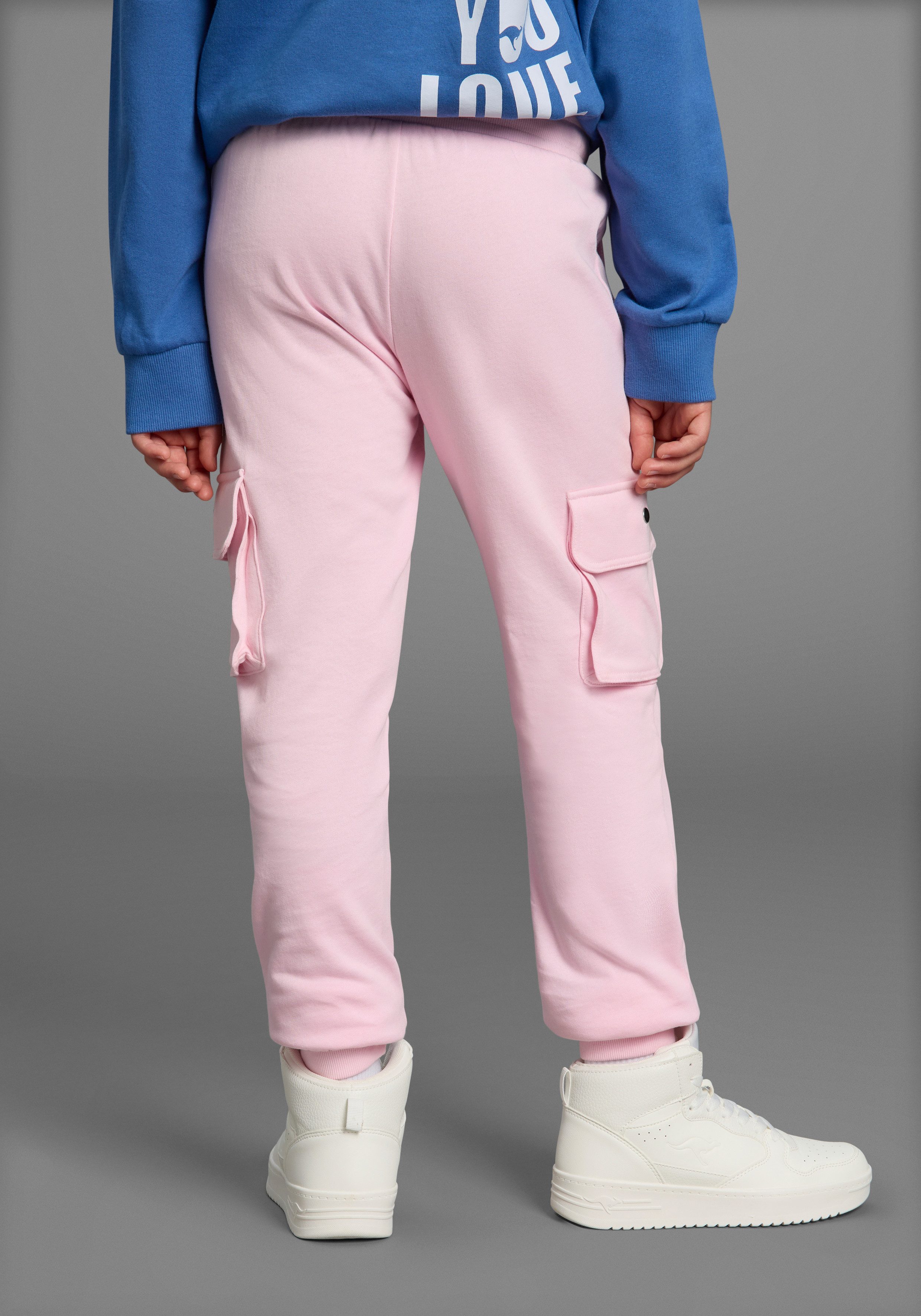 KangaROOS Sweathose Cargo-Sweathose Lässige Sweathose, Jogginghose mit Taschen