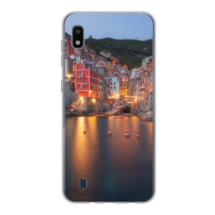MuchoWow Handyhülle Beleuchtung in dem Dorf Cinque Terre in Italien Handyhülle Samsung Galaxy A10 Smartphone-Bumper Print Handy