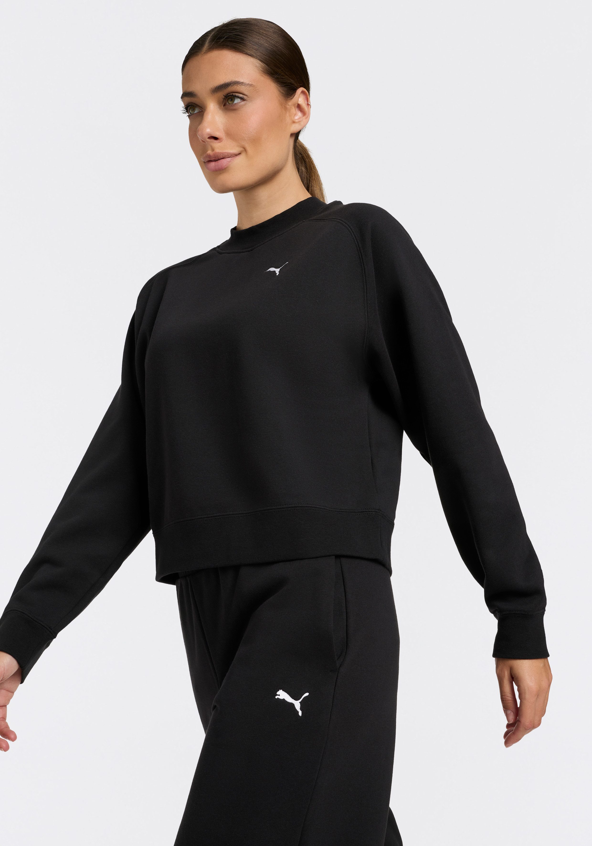 PUMA Trainingsanzug LOUNGEWEAR STANDARD SWEAT SUITT FL CL (2-tlg), zweiteiliges Set, mit Langarm-Oberteil, aus Baumwolle und Polyester