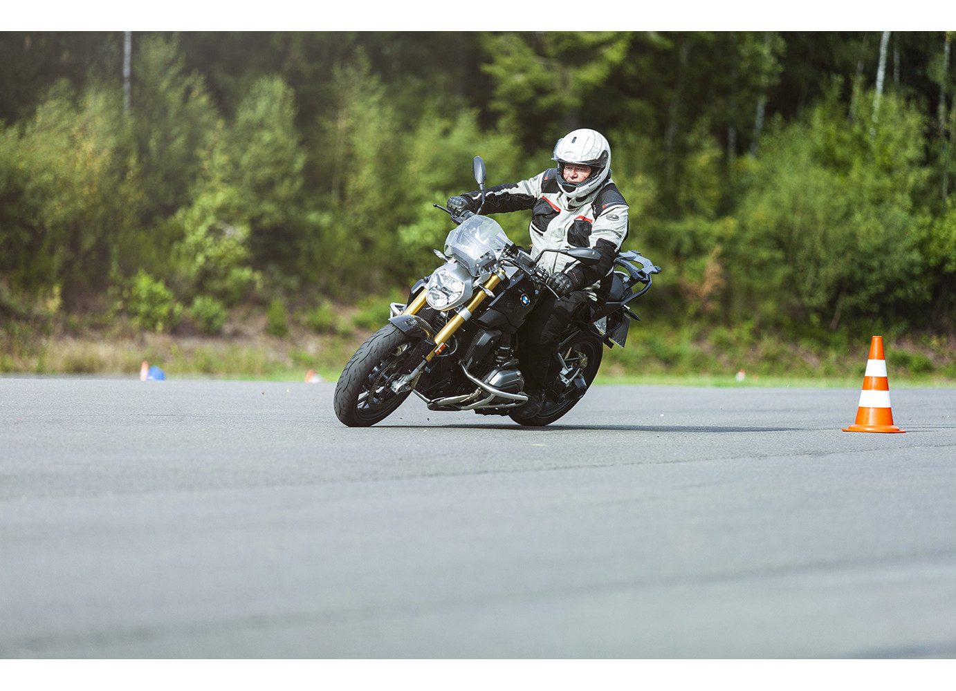 mydays Erlebnisgutschein Motorrad Kurventraining Olpe (4 Std)