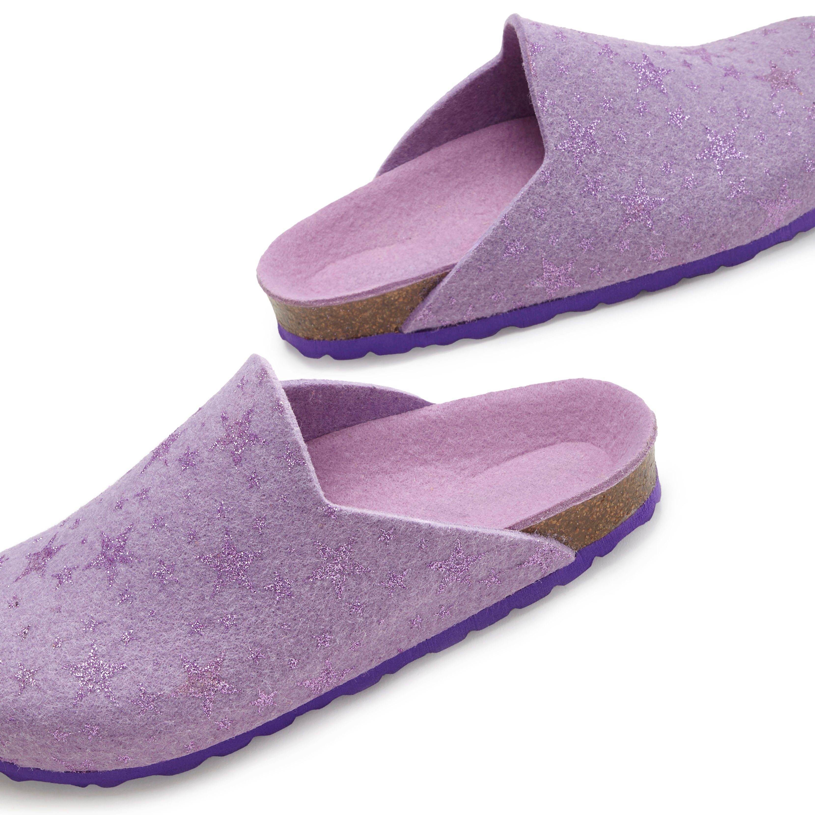 Vivance Dreams by Lascana Pantolette, Clog, Pantoffel, Hausschuh aus Filz mit wärmenden Korkfußbett & Sternenprint – Bild 5 von 5