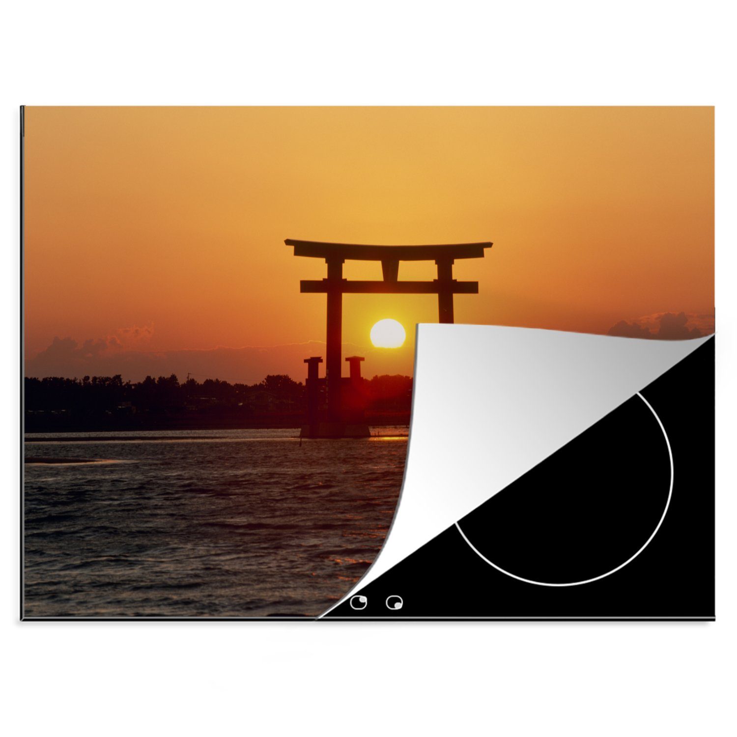 MuchoWow Herdblende-/Abdeckplatte Sonnenuntergang hinter einem japanischen Torii-Tor, Vinyl, (1 tlg), 70x52 cm, Mobile Arbeitsfläche nutzbar, Ceranfeldabdeckung
