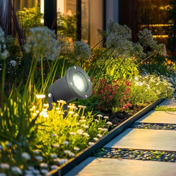 etc-shop Gartenstrahler, Leuchtmittel inklusive, Warmweiß, Farbwechsel, Außen Steck Leuchte Balkon Rasen Strahler Fernbedienung im Set