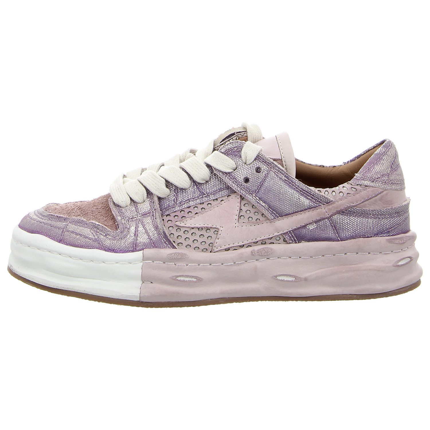 Rebecca White Zwave Rebuild Sneaker