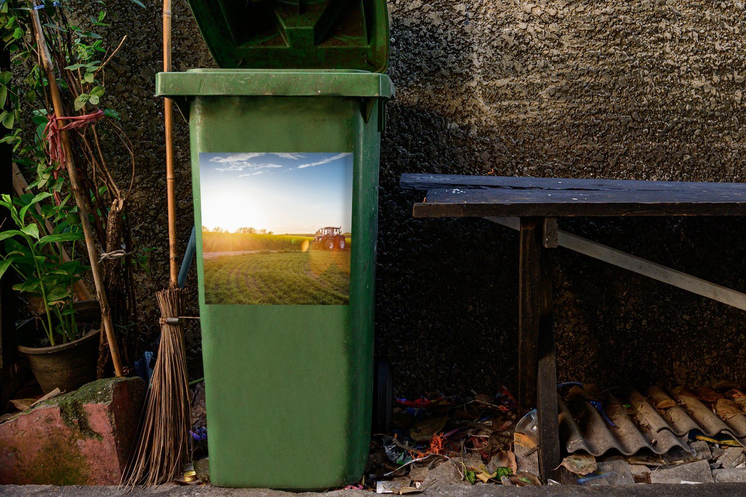 St), Wandsticker Gras Mülltonne, MuchoWow (1 - Traktor Mülleimer-aufkleber, Abfalbehälter Sticker, Container, Sonnenuntergang -