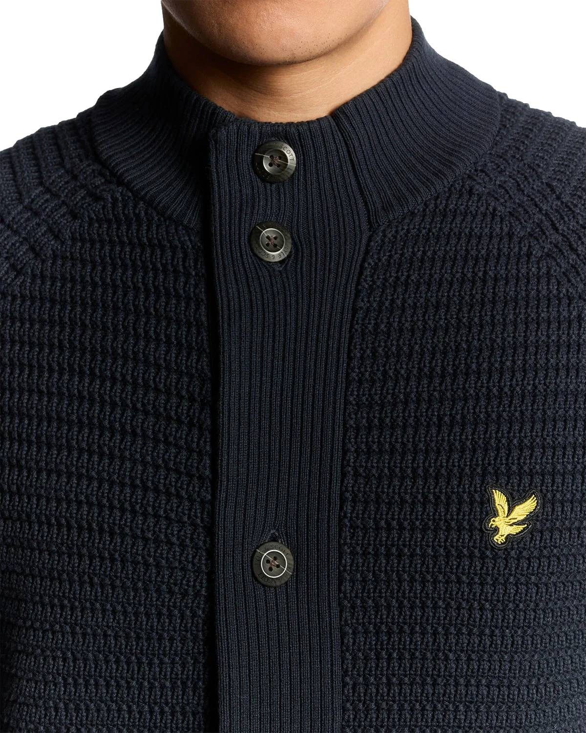 Lyle & Scott Strickjacke Strickjacke Lyle & Scott Button Through Funnel Neck Knopfleiste für einfaches Überziehen