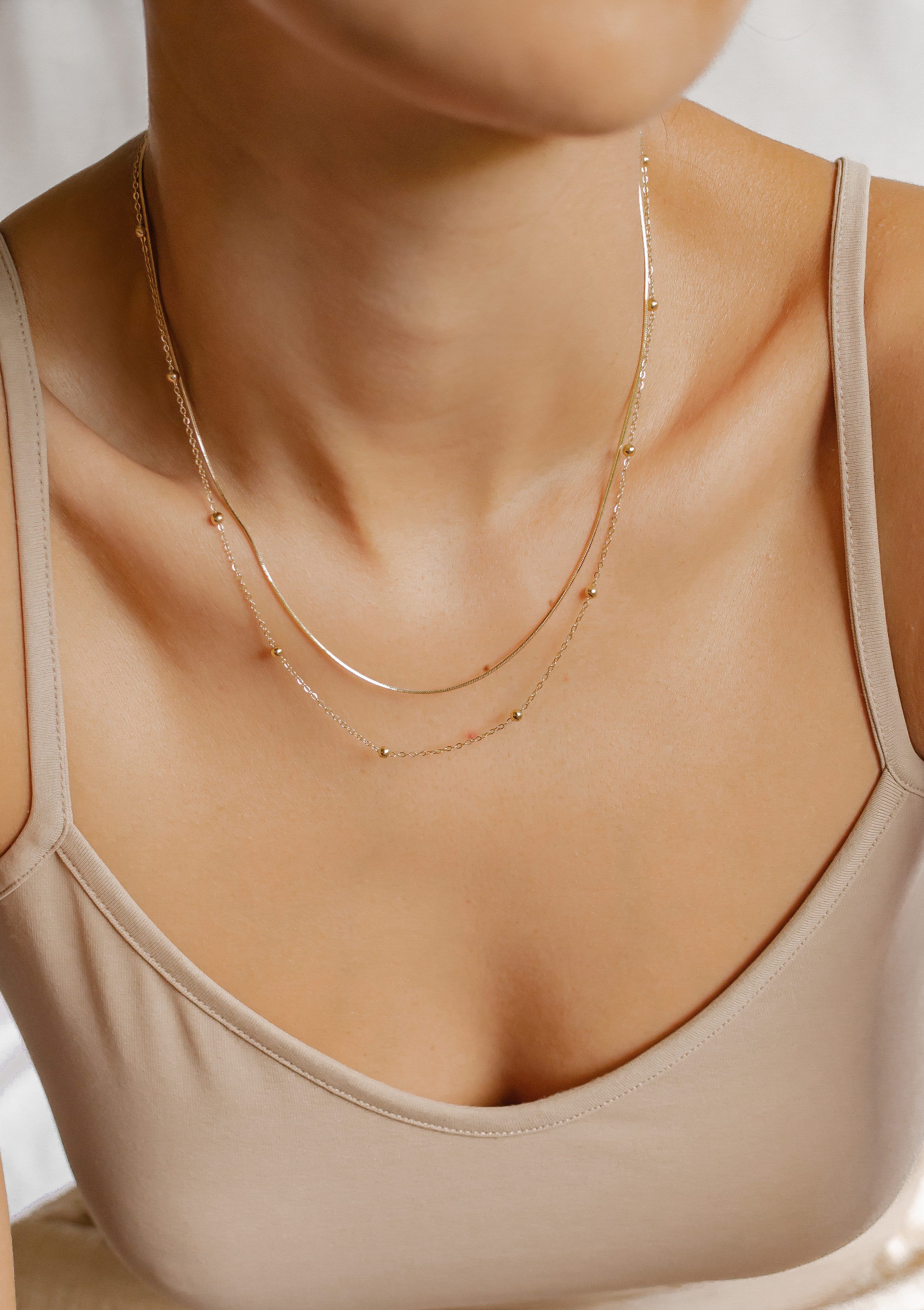 Hey Happiness Edelstahlkette Layer Collier Kugeln, wasserfest, Elegante Zweireihige Damen Halskette, 18K vergoldet