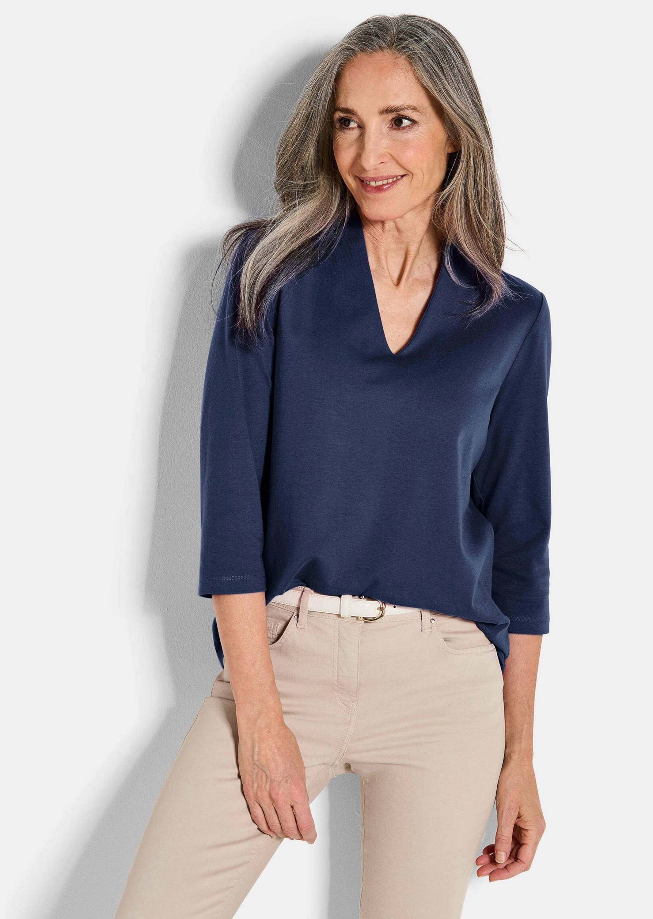 GOLDNER Print-Shirt Elegantes Basic-Shirt mit V-Ausschnitt Zeitloses Halbarmshirt mit schmeichelndem Ausschnitt, reine Baumwolle