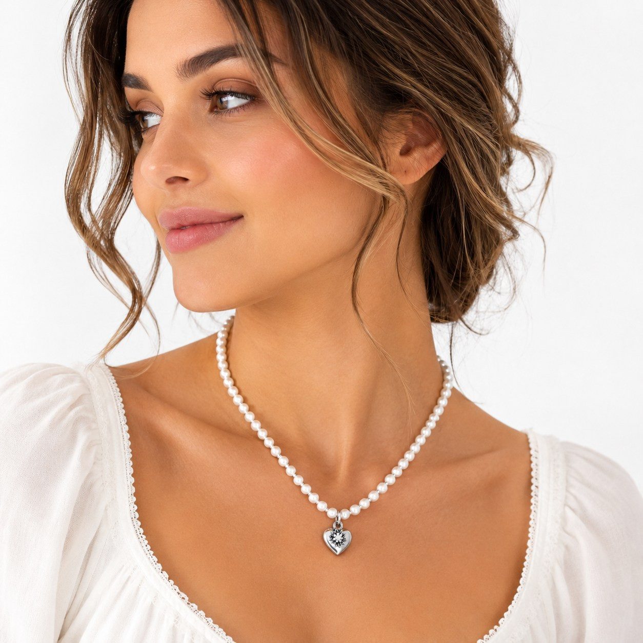 LUISIA® Kette mit Anhänger LUISIA® Perlenkette 'Luna' mit Kristallen von Swar – Bild 5 von 5
